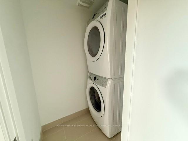 Photo 16 of 48 Deep Roots Terrace, Toronto, Englemount-Lawrence — HOMEH