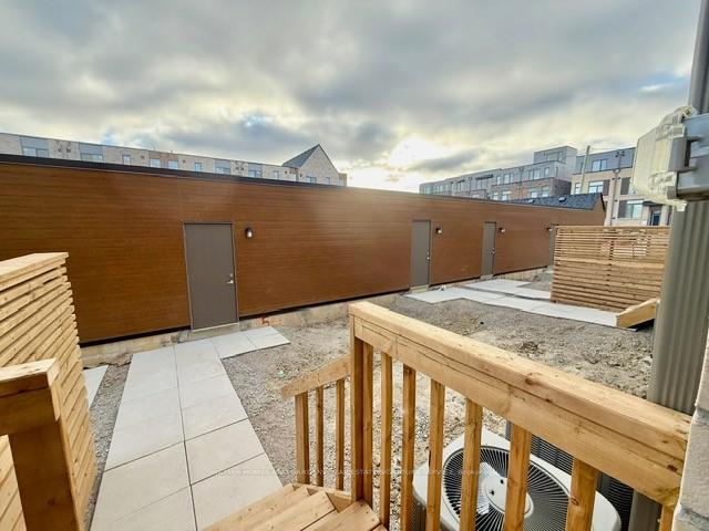 Photo 28 of 48 Deep Roots Terrace, Toronto, Englemount-Lawrence — HOMEH