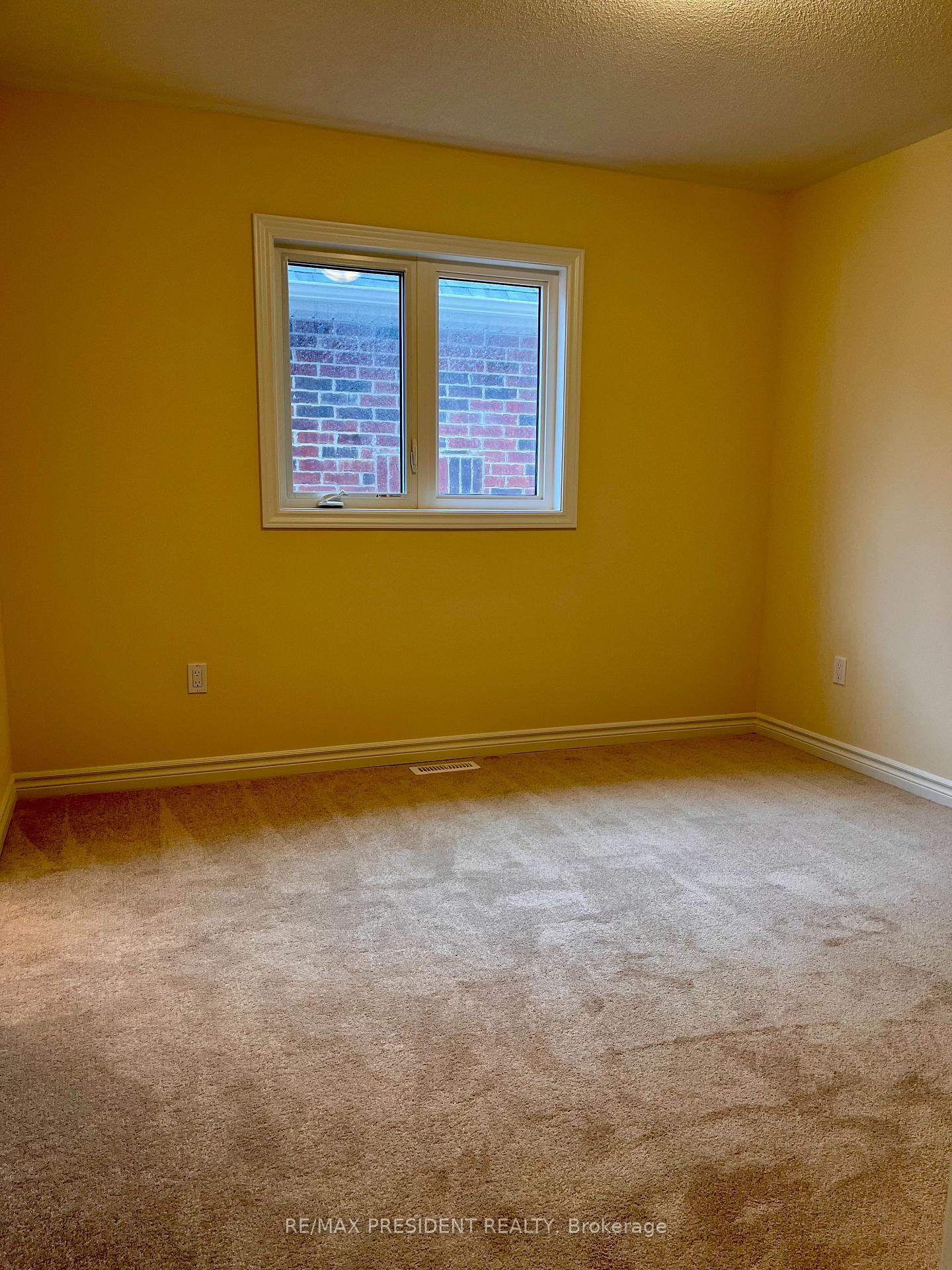 Photo 19 of 140 Robin Trail, Scugog, Port Perry — HOMEH