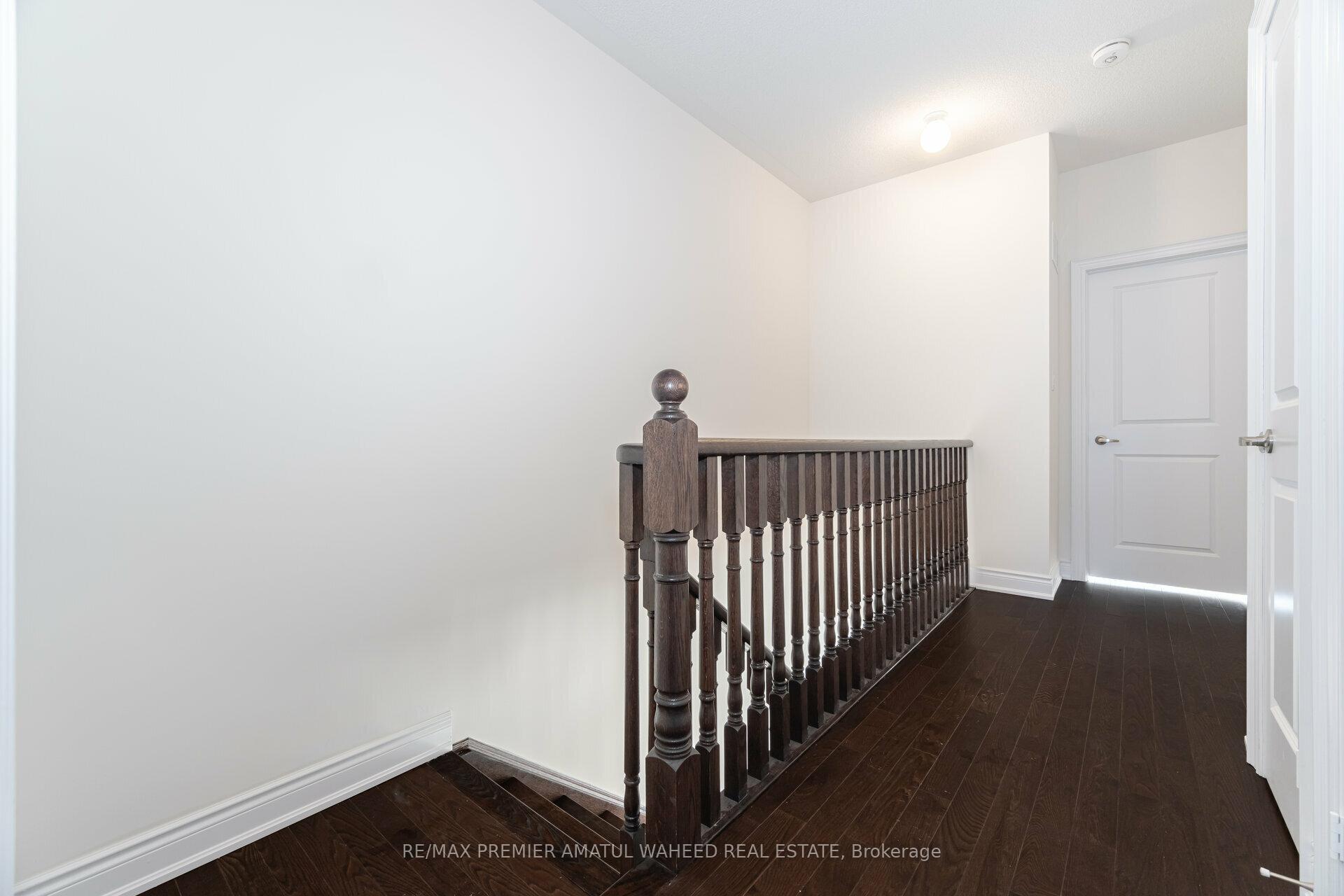 Photo 18 of 233 Tennant Circle, Vaughan, Vellore Village — HOMEH
