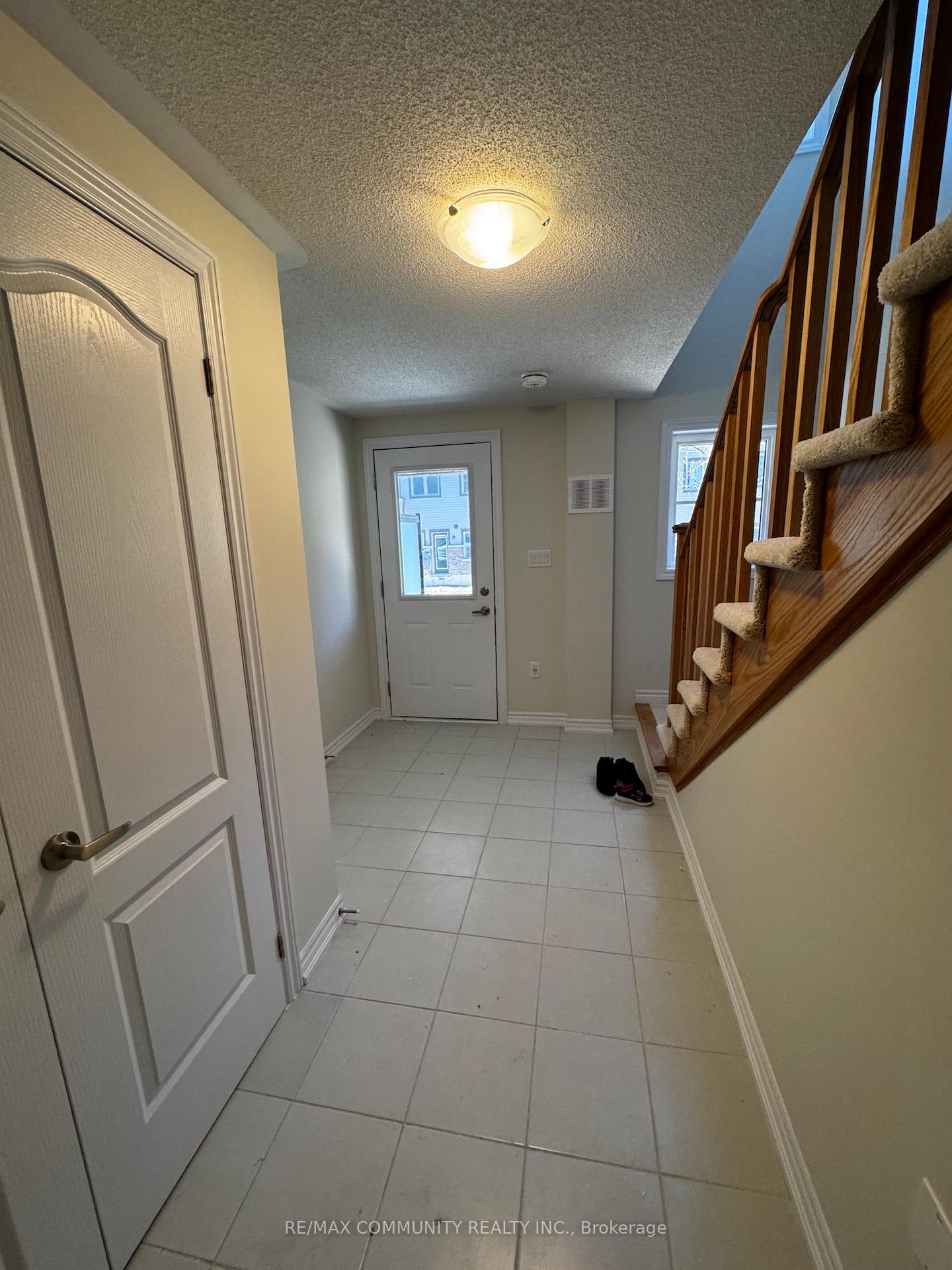 Photo 3 of 47 Petley Street, Clarington, Courtice — HOMEH