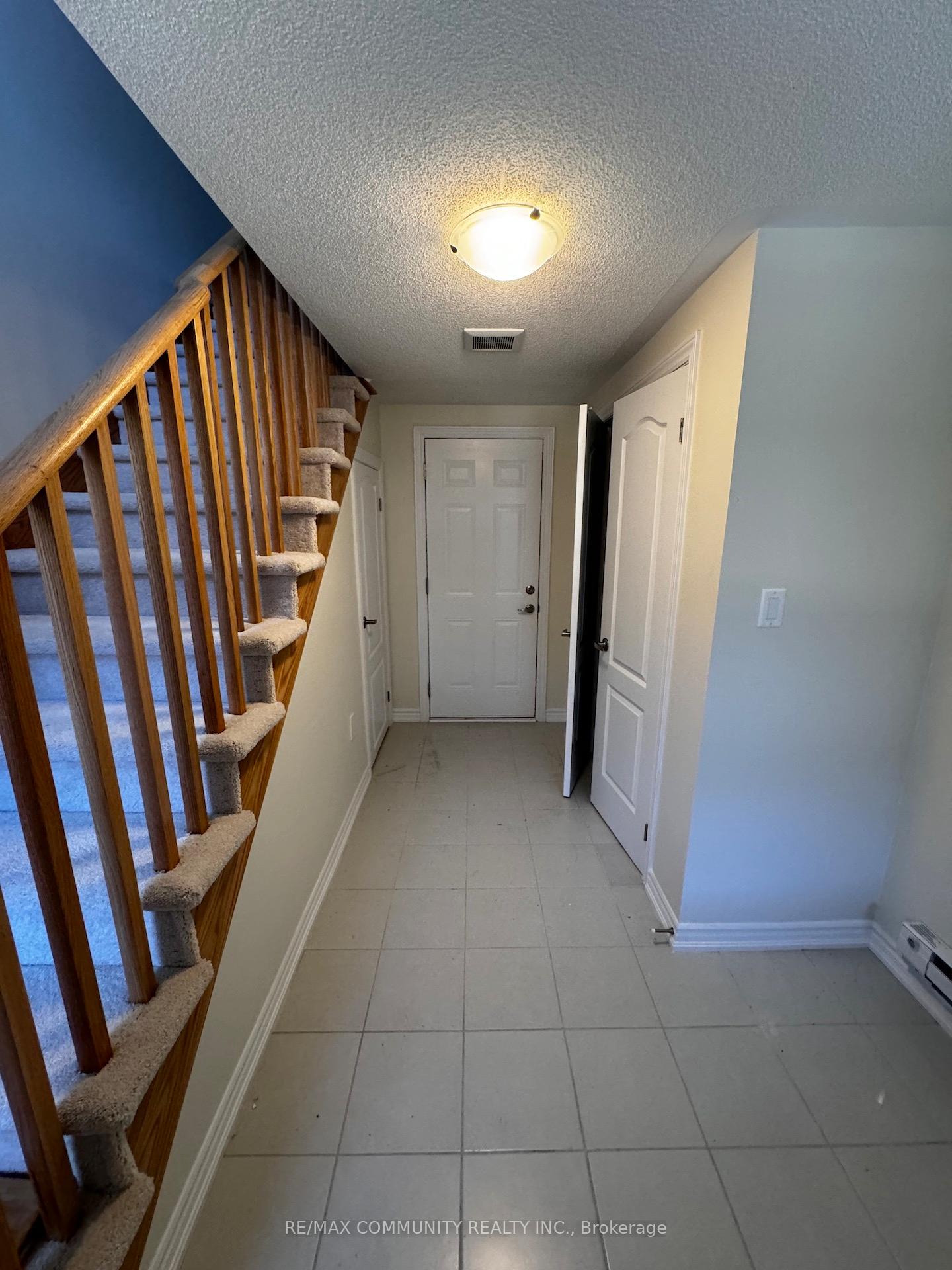 Photo 4 of 47 Petley Street, Clarington, Courtice — HOMEH