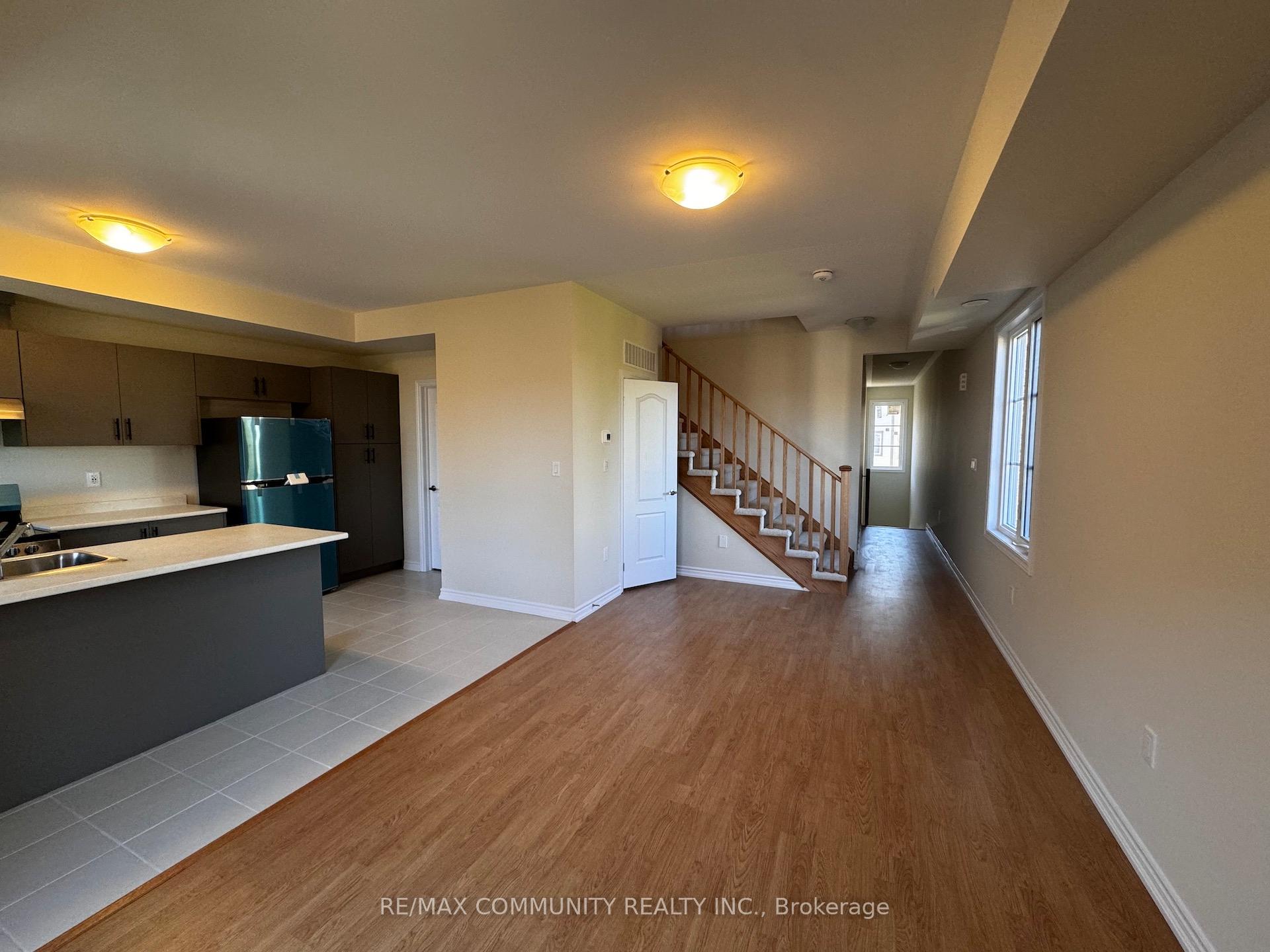 Photo 11 of 47 Petley Street, Clarington, Courtice — HOMEH