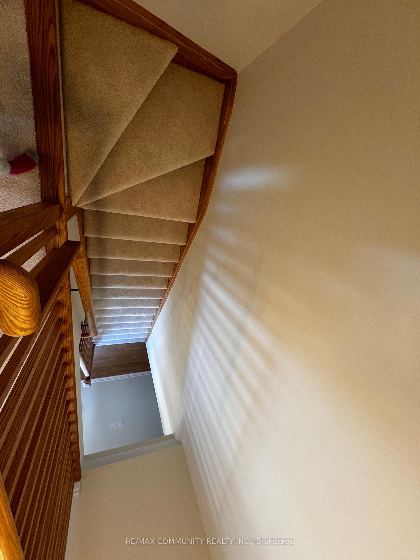 Photo 13 of 47 Petley Street, Clarington, Courtice — HOMEH