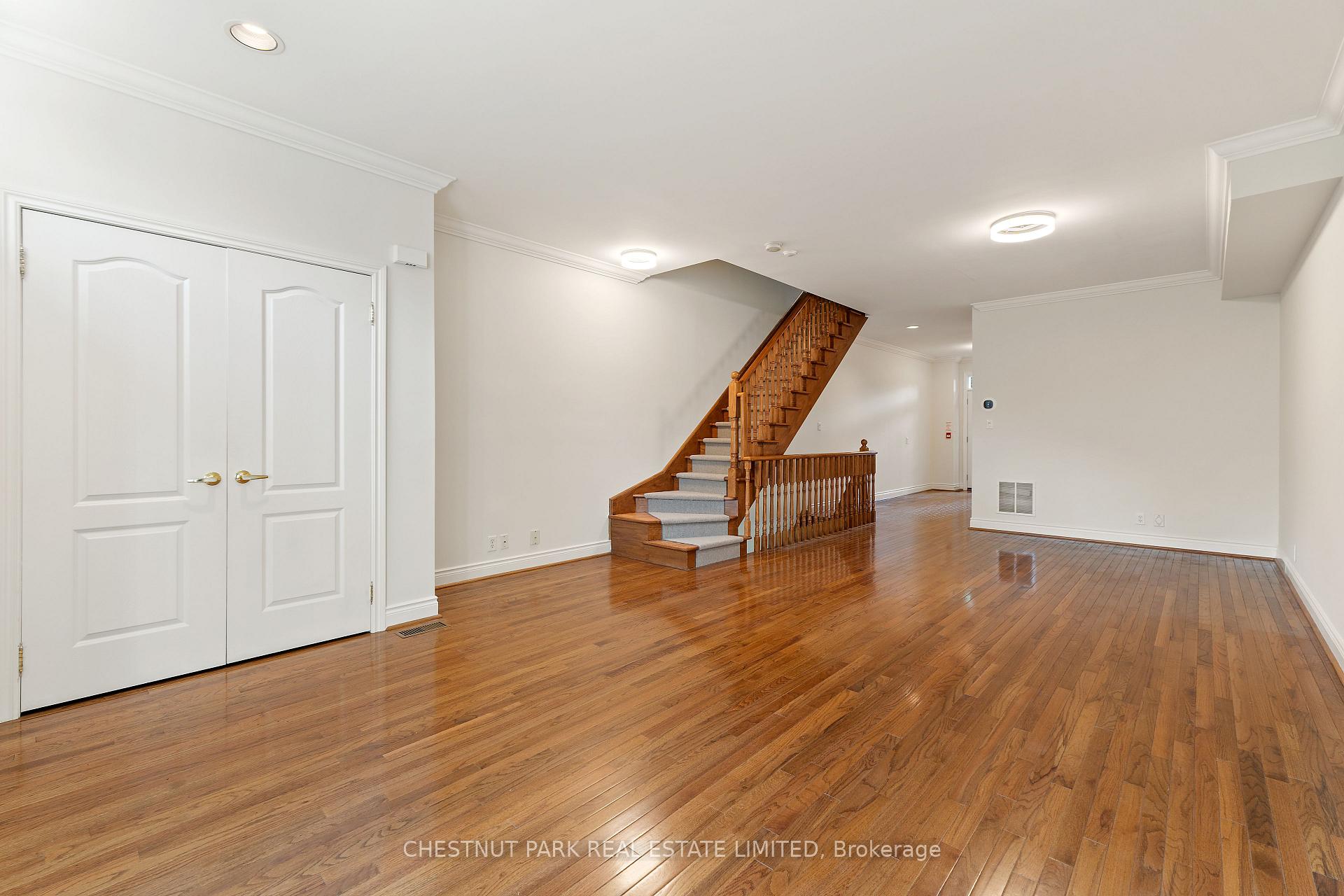 Photo 2 of Unit Th8, 60 Lorindale Avenue, Toronto, Lawrence Park North — HOMEH