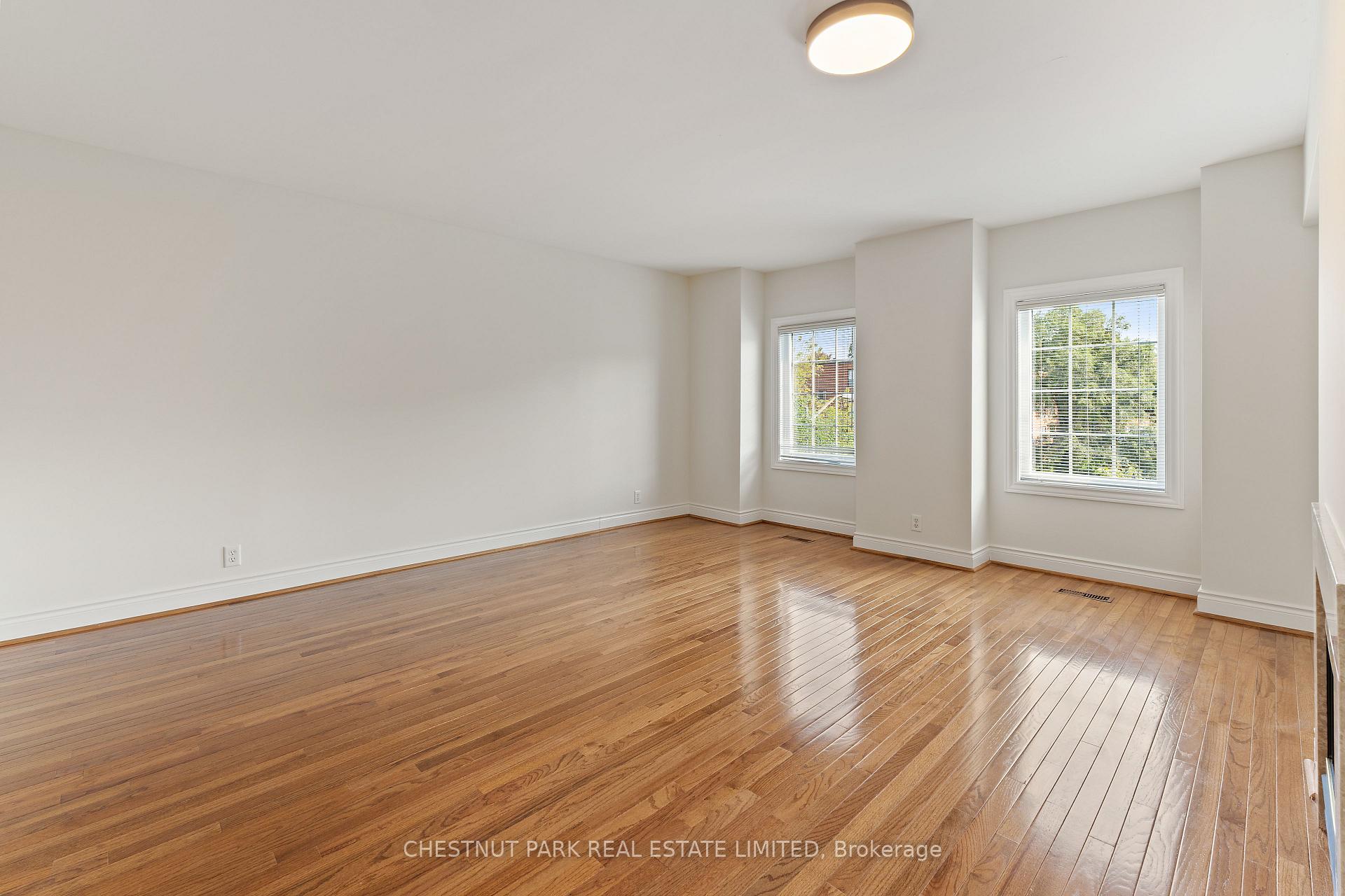 Photo 5 of Unit Th8, 60 Lorindale Avenue, Toronto, Lawrence Park North — HOMEH