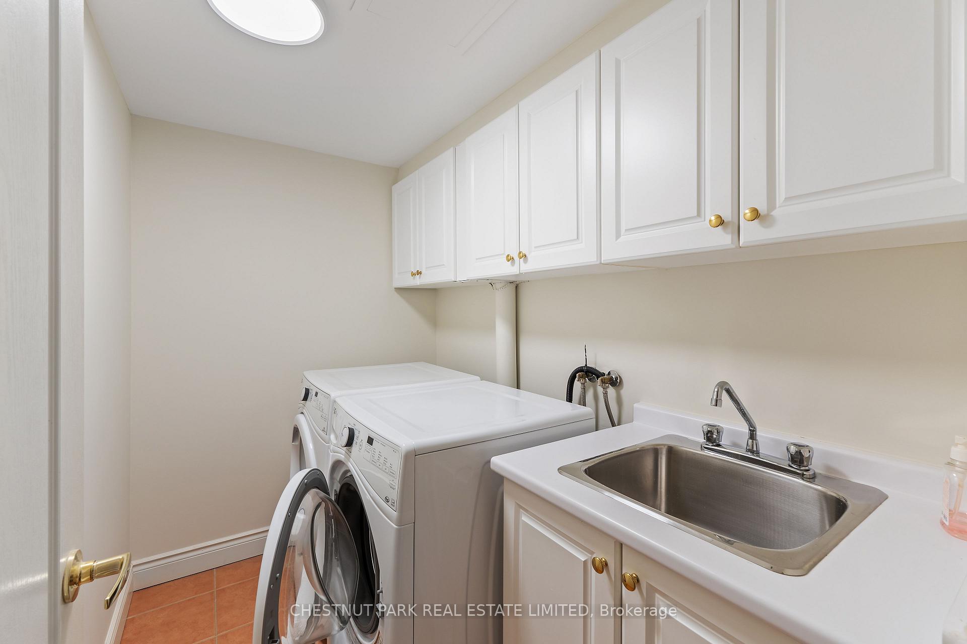 Photo 4 of Unit Th8, 60 Lorindale Avenue, Toronto, Lawrence Park North — HOMEH