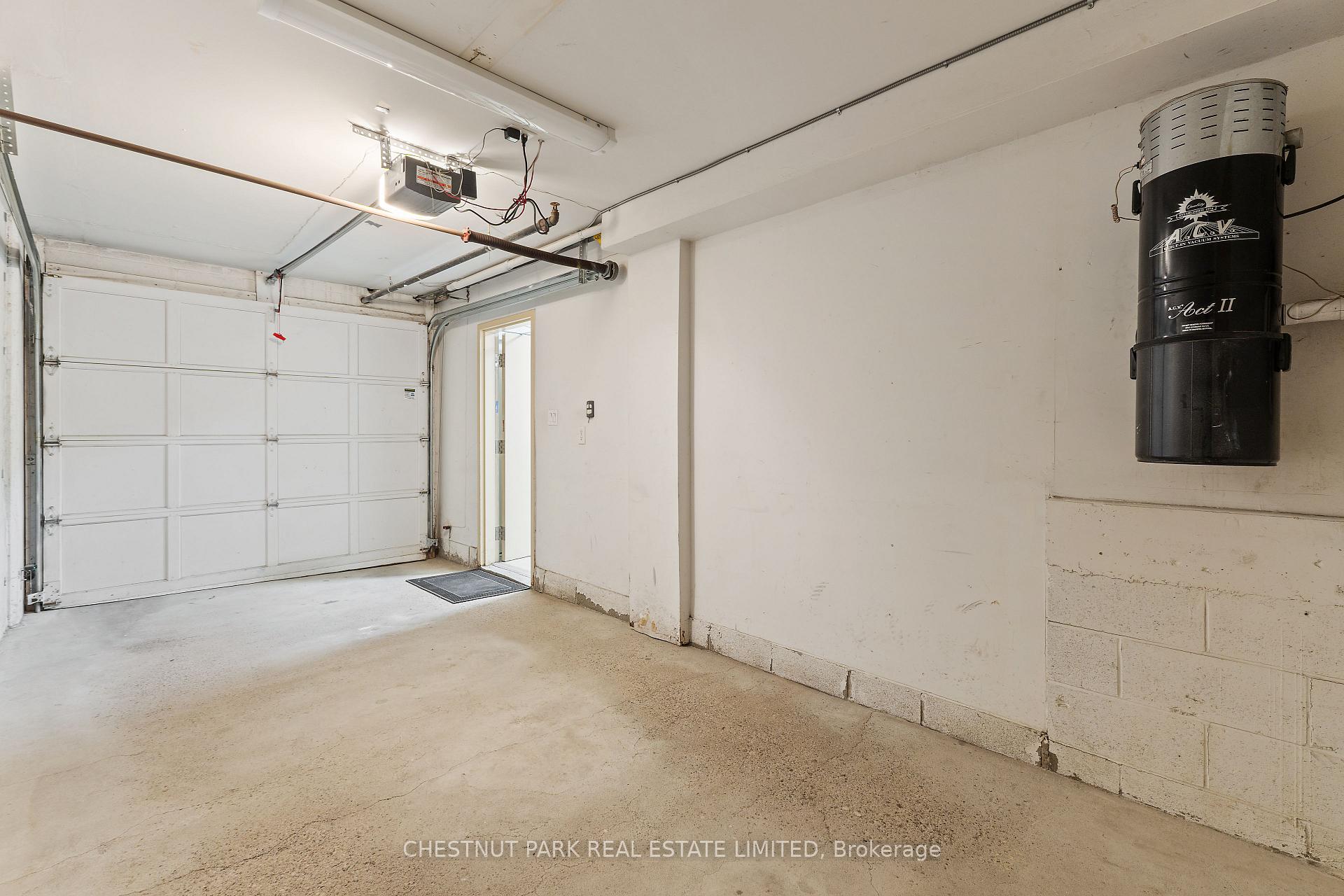 Photo 16 of Unit Th8, 60 Lorindale Avenue, Toronto, Lawrence Park North — HOMEH