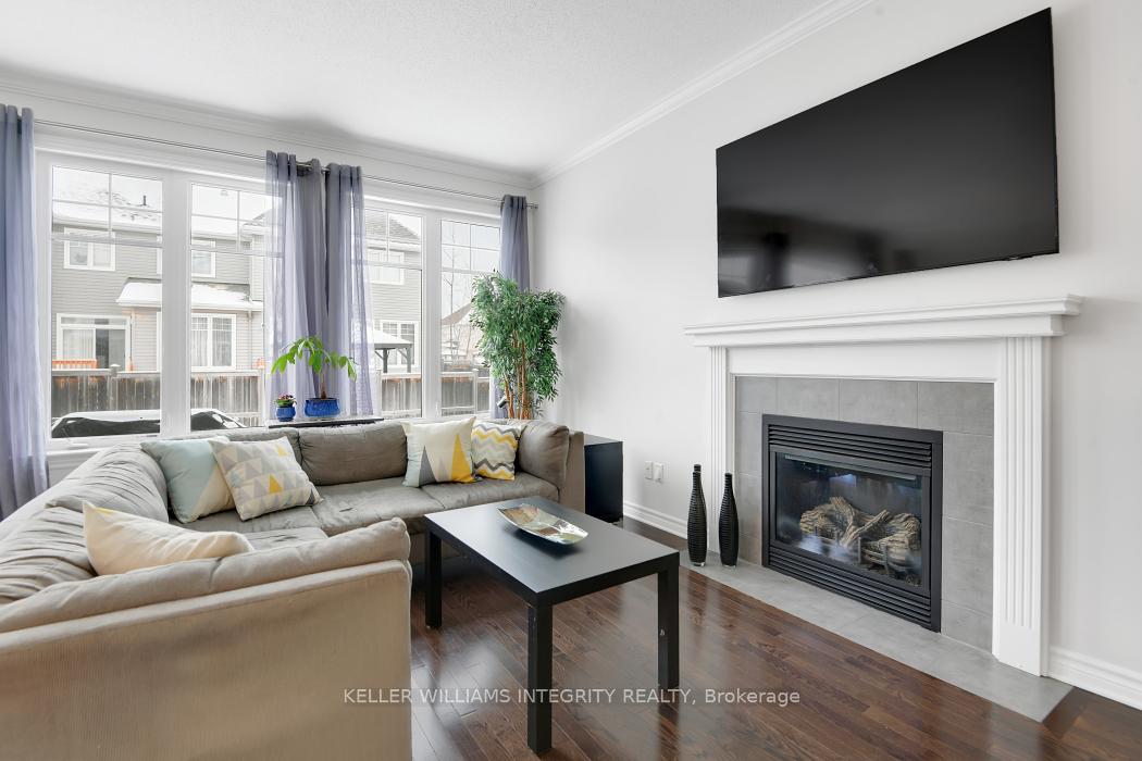 Photo 5 of 700 Hazelnut Crescent, Ottawa, Blossom Park/Kemp Park/Findlay Creek — HOMEH