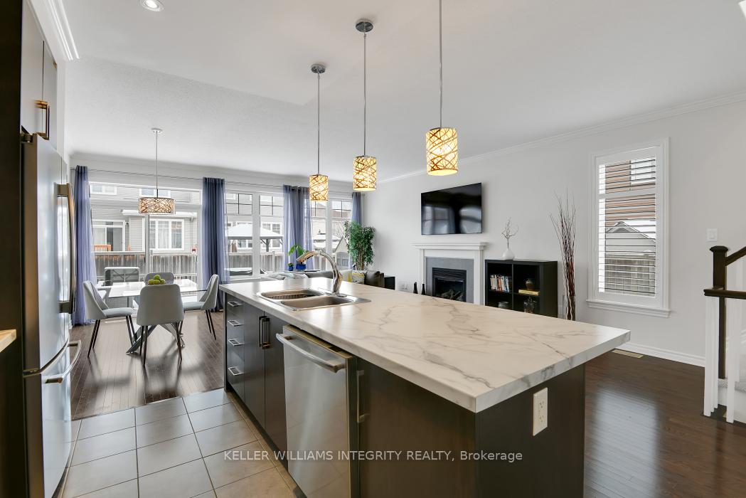 Photo 9 of 700 Hazelnut Crescent, Ottawa, Blossom Park/Kemp Park/Findlay Creek — HOMEH