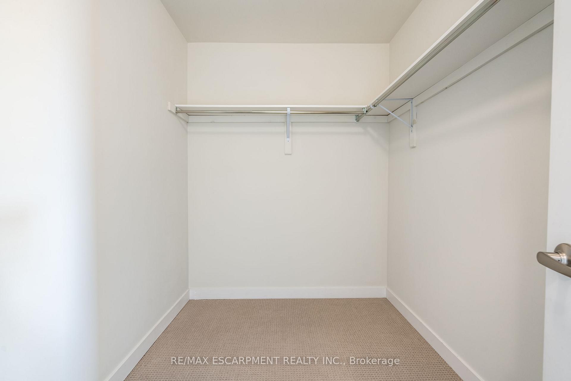 Photo 29 of Unit 27, 590 North Service Road, Hamilton, Stoney Creek — HOMEH