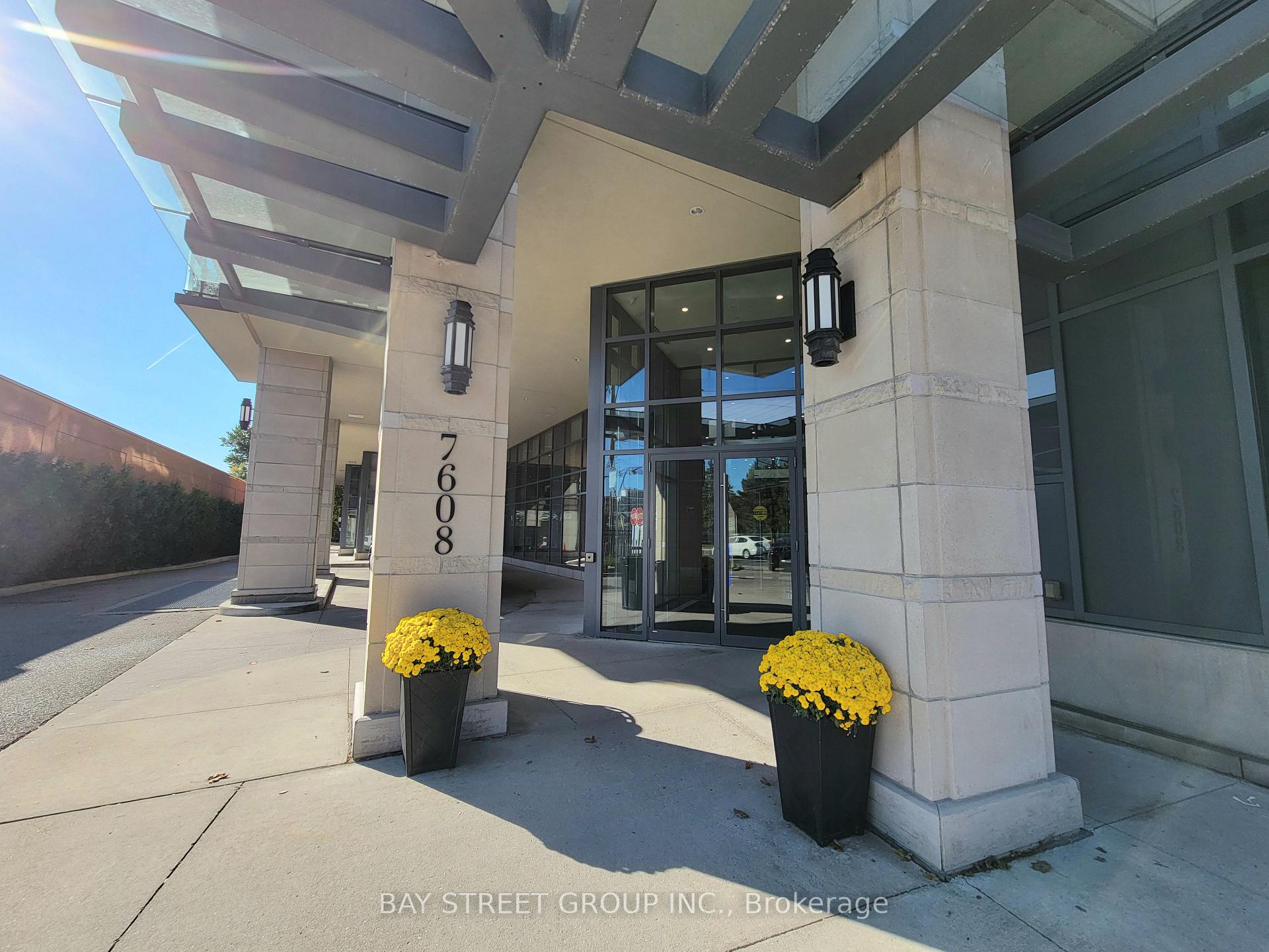 Photo 3 of Unit 515, 7608 Yonge Street, Vaughan, Crestwood-Springfarm-Yorkhill — HOMEH