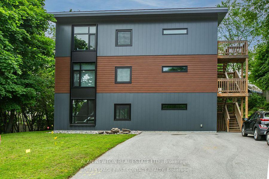 Photo 1 of Unit 3, 35 Albert Street, Barrie, City Centre — HOMEH