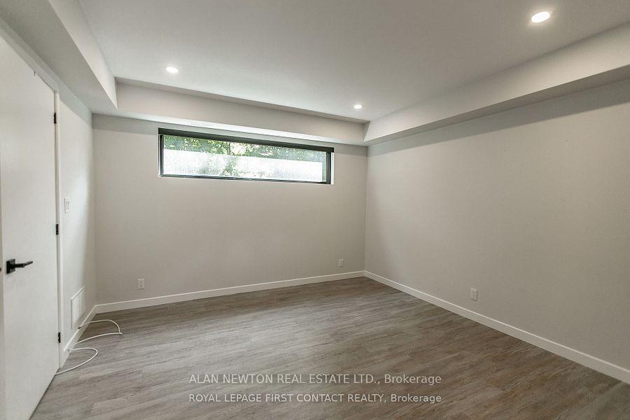 Photo 14 of Unit 3, 35 Albert Street, Barrie, City Centre — HOMEH