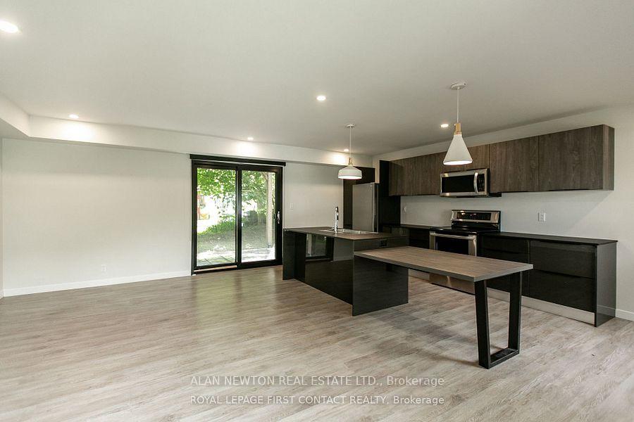 Photo 25 of Unit 3, 35 Albert Street, Barrie, City Centre — HOMEH