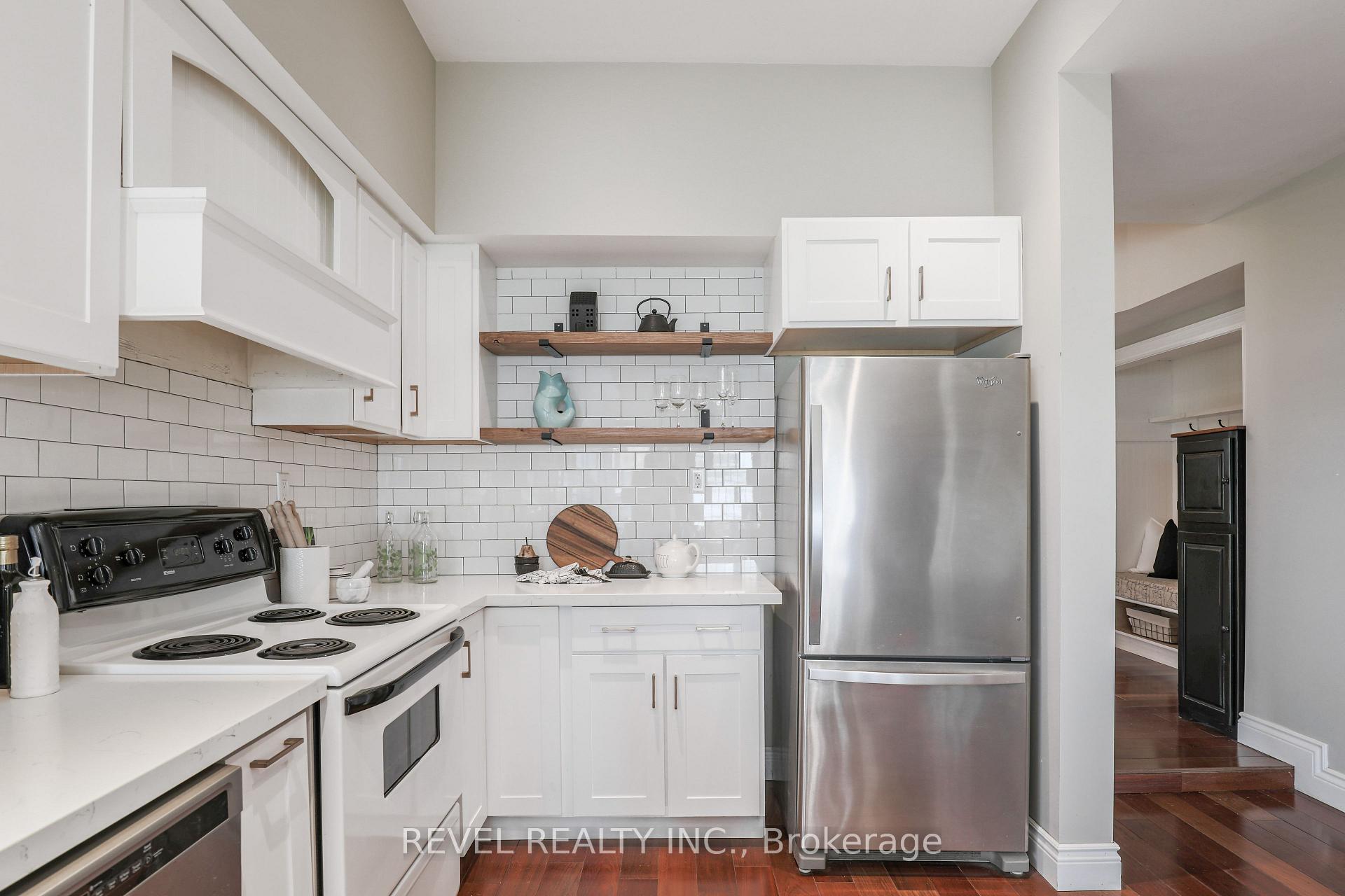 Photo 13 of 19 Aldred Drive, Scugog, Port Perry — HOMEH
