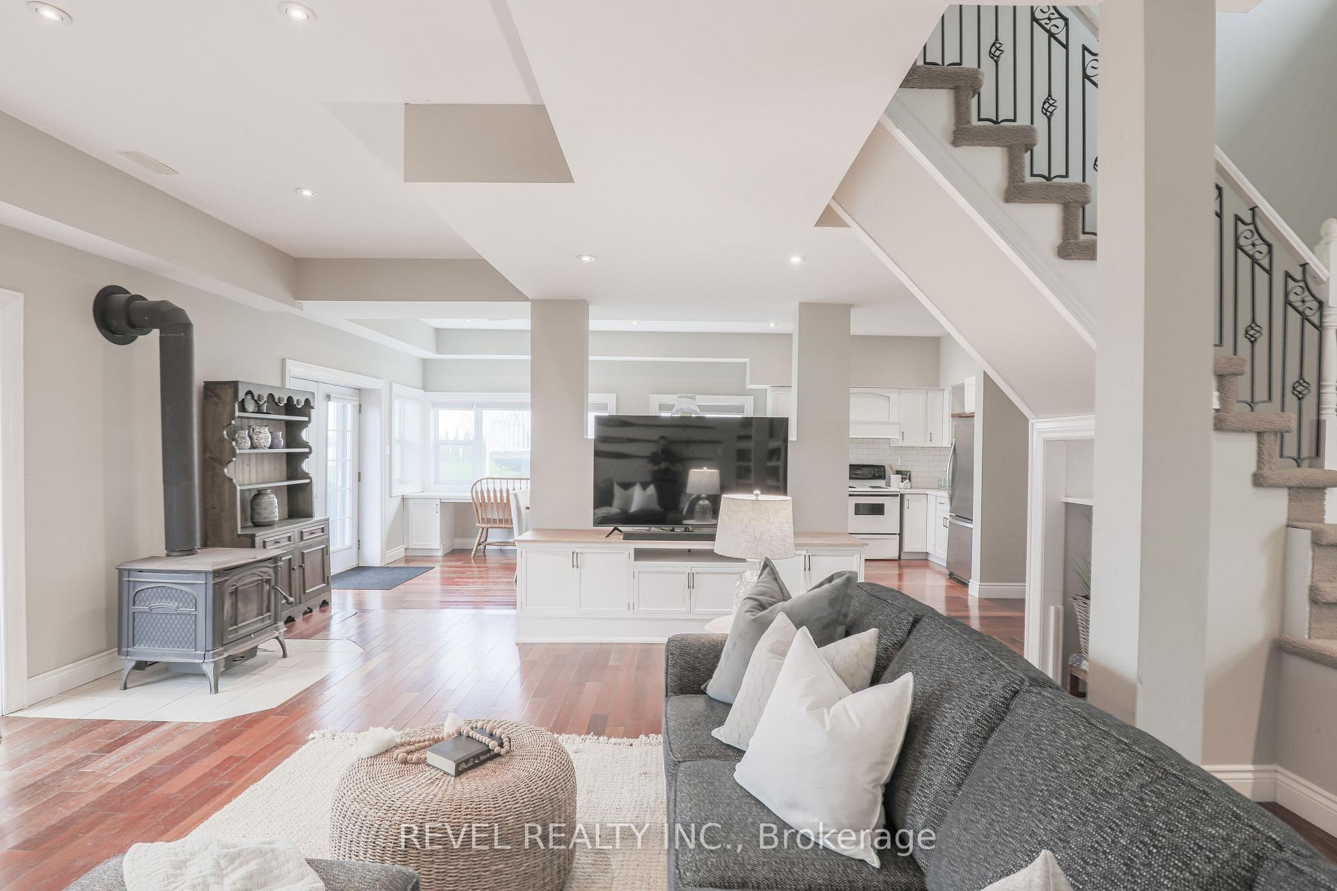 Photo 20 of 19 Aldred Drive, Scugog, Port Perry — HOMEH