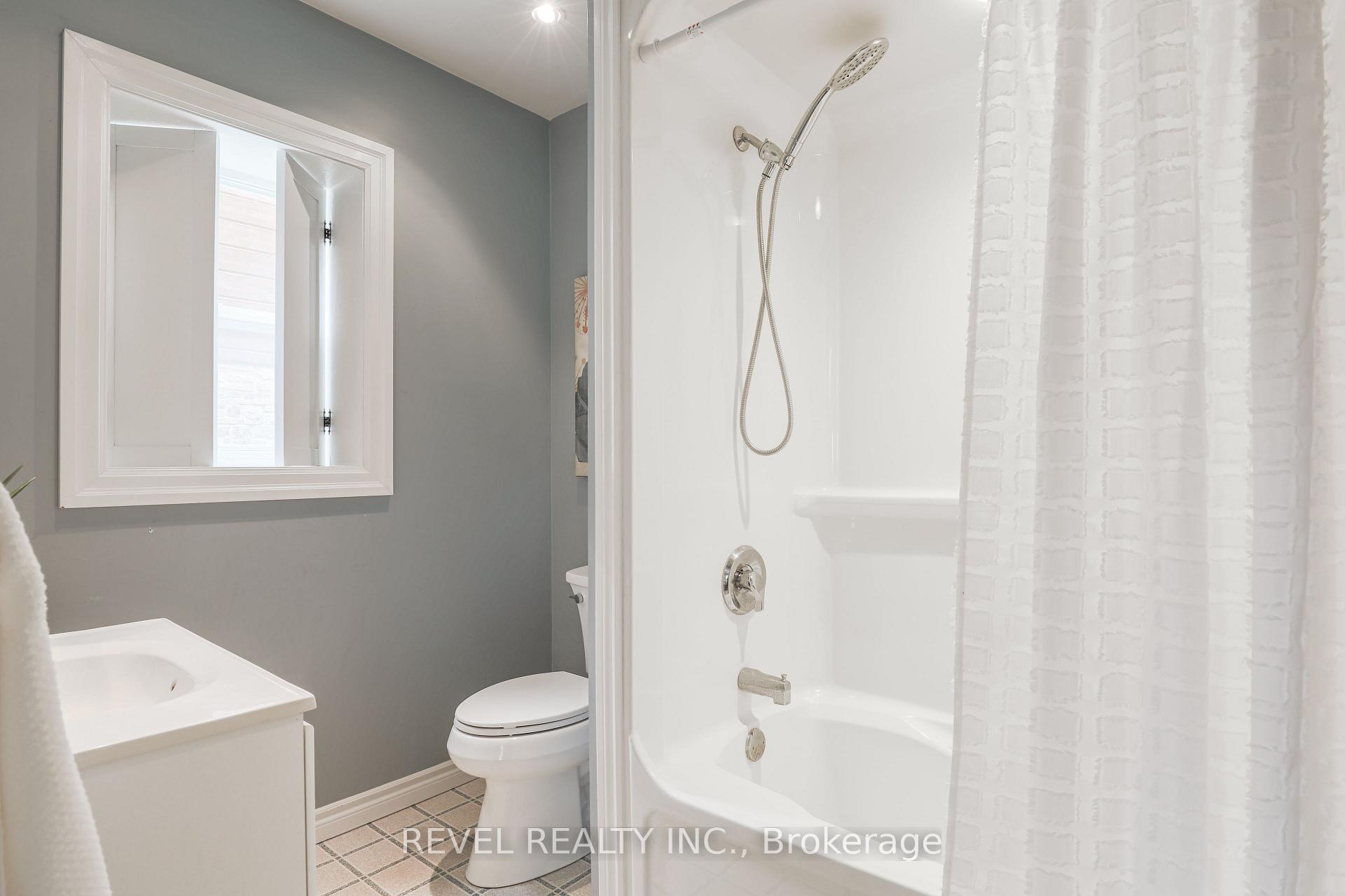 Photo 22 of 19 Aldred Drive, Scugog, Port Perry — HOMEH