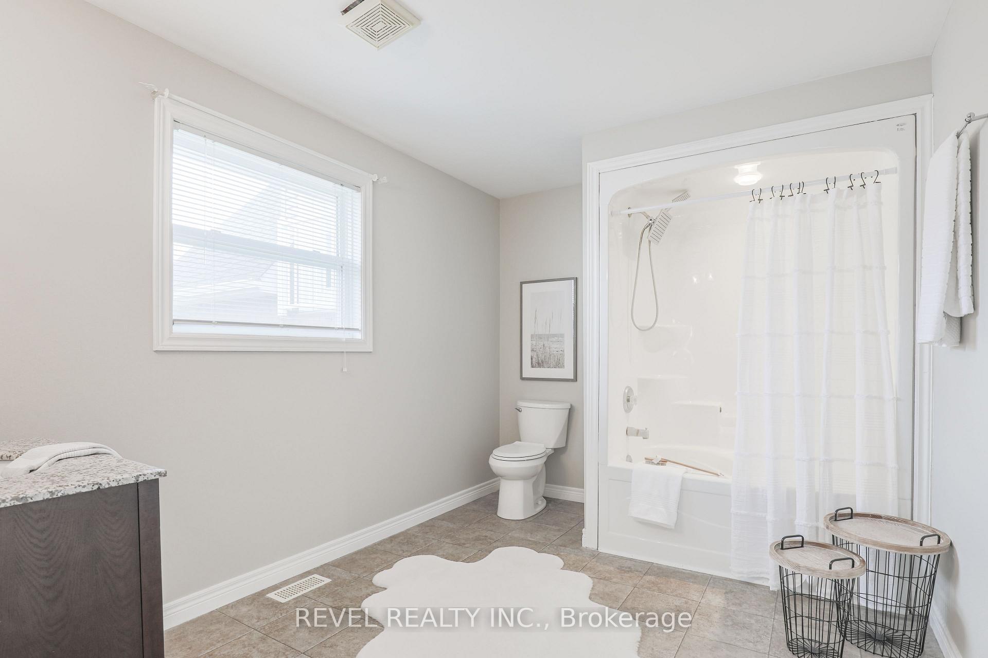 Photo 29 of 19 Aldred Drive, Scugog, Port Perry — HOMEH