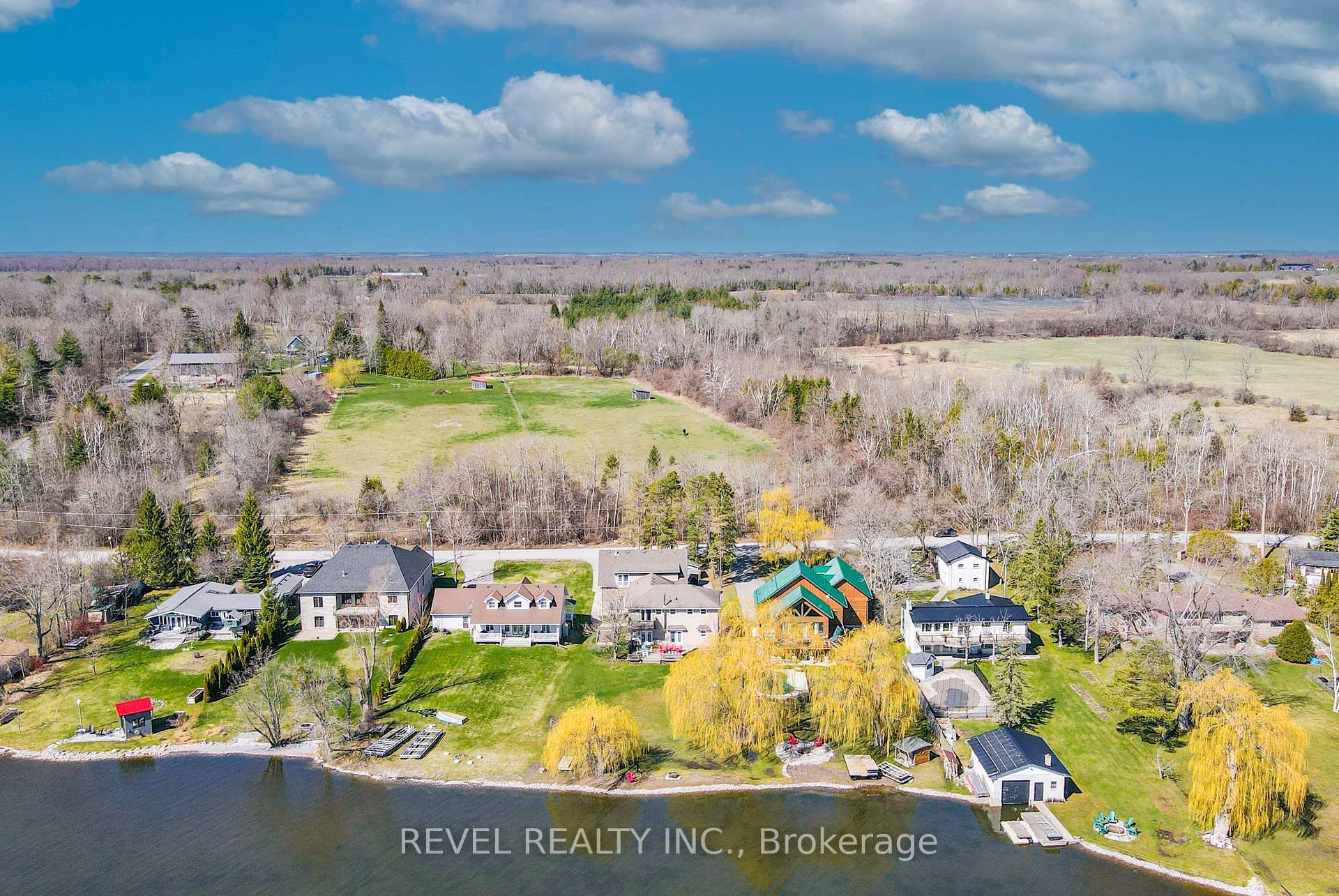 Photo 36 of 19 Aldred Drive, Scugog, Port Perry — HOMEH