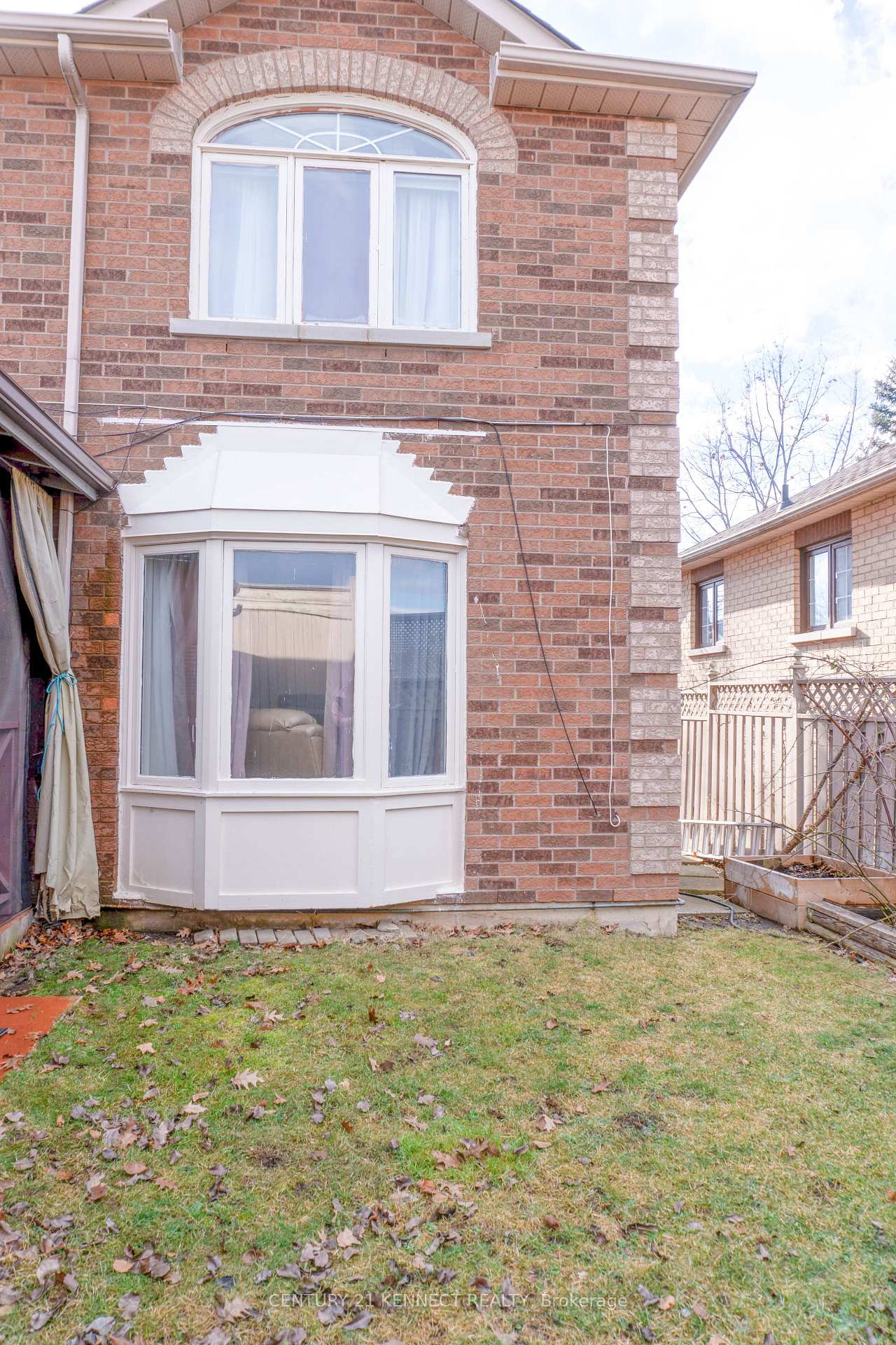 Photo 58 of Unit Main, 26 Buffridge Trail, Brampton, Snelgrove — HOMEH