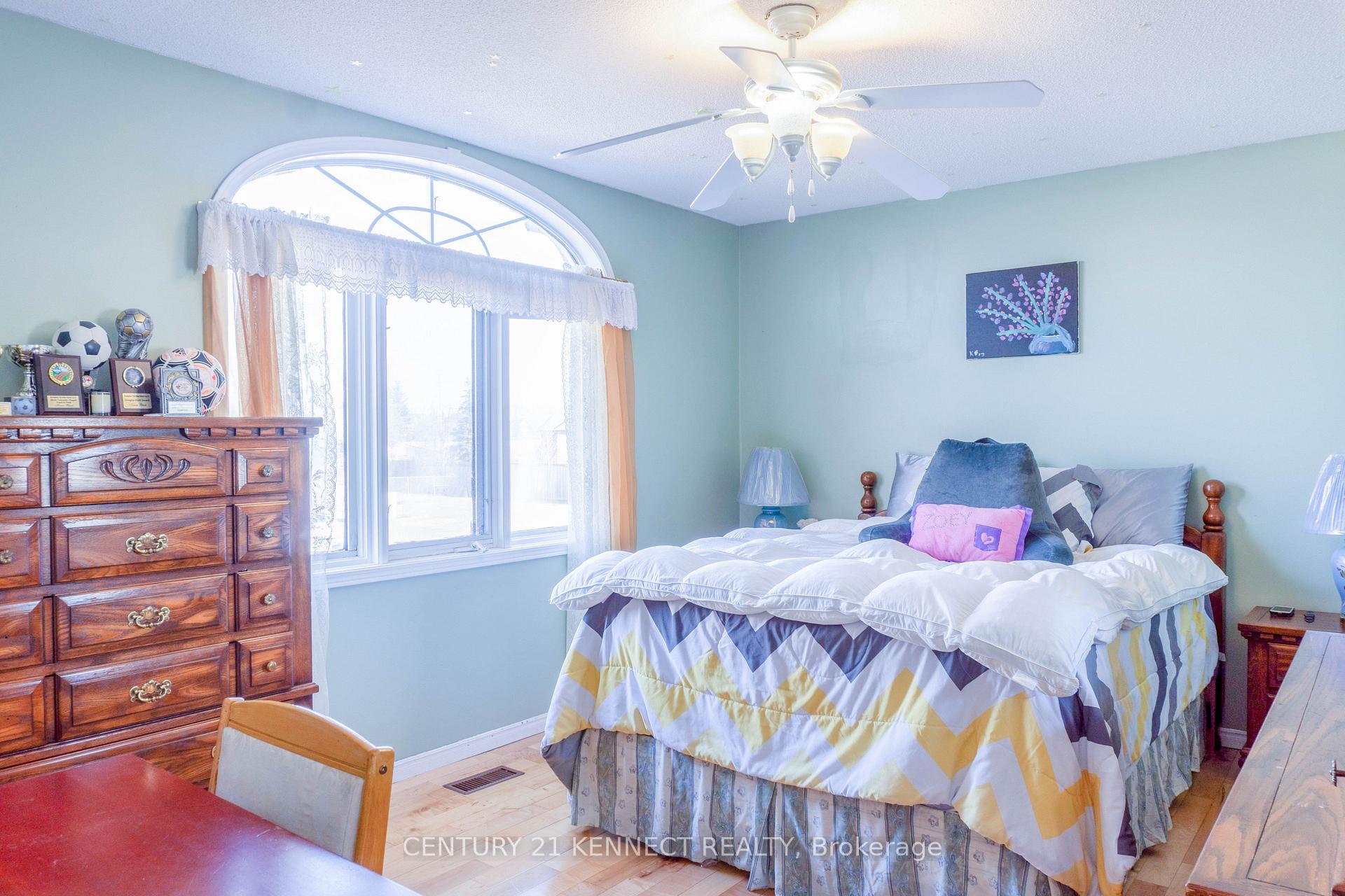 Photo 44 of Unit Main, 26 Buffridge Trail, Brampton, Snelgrove — HOMEH