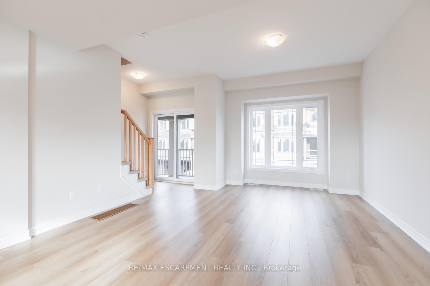 Photo 17 of Unit 49, 19 Picardy Drive, Hamilton, Stoney Creek Mountain — HOMEH