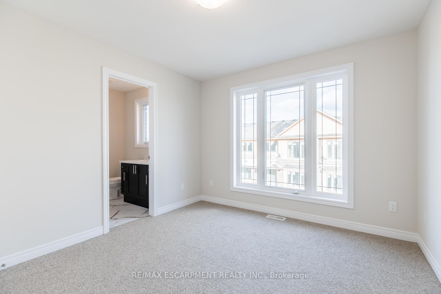 Photo 27 of Unit 49, 19 Picardy Drive, Hamilton, Stoney Creek Mountain — HOMEH