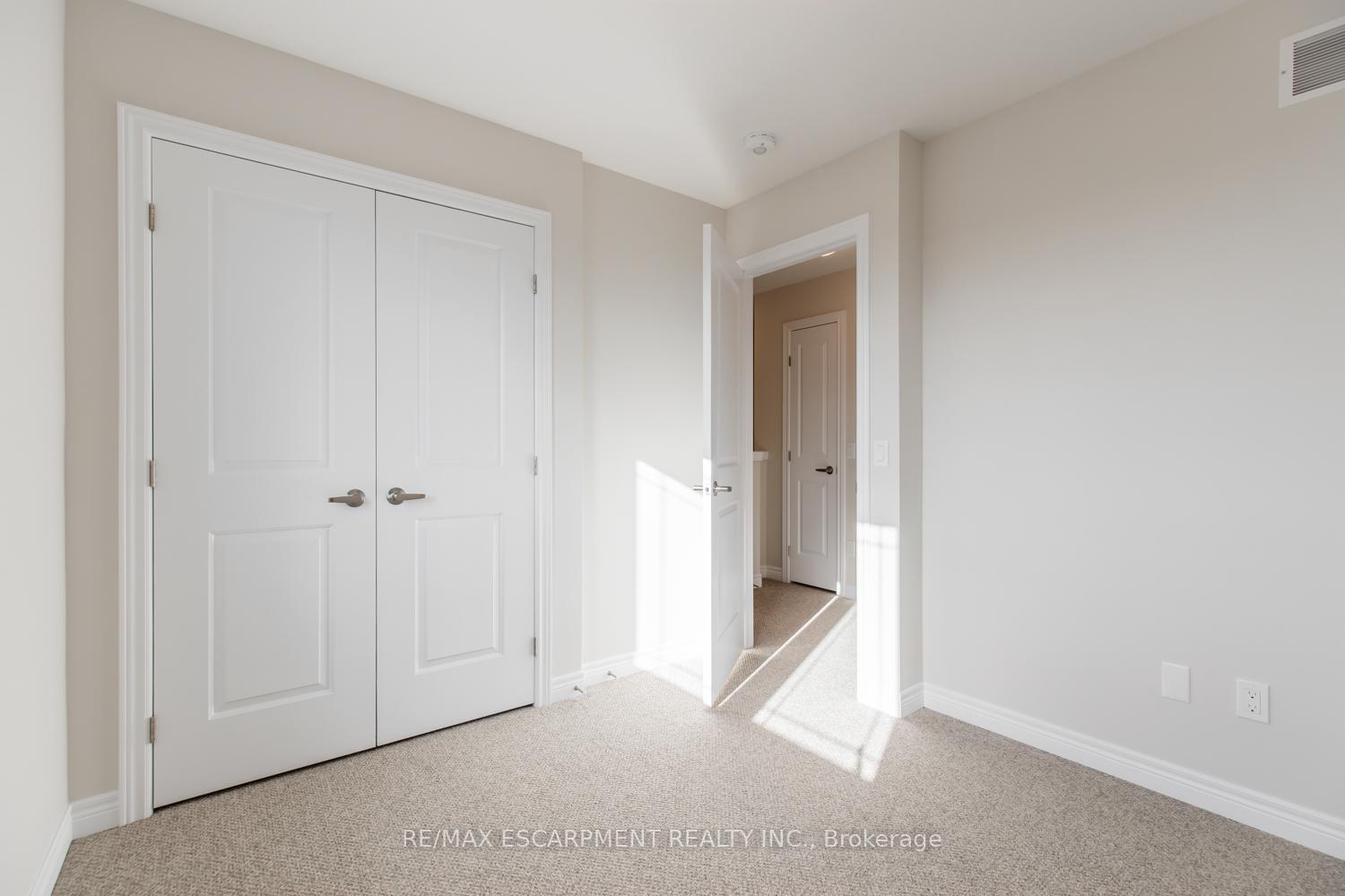 Photo 30 of Unit 49, 19 Picardy Drive, Hamilton, Stoney Creek Mountain — HOMEH
