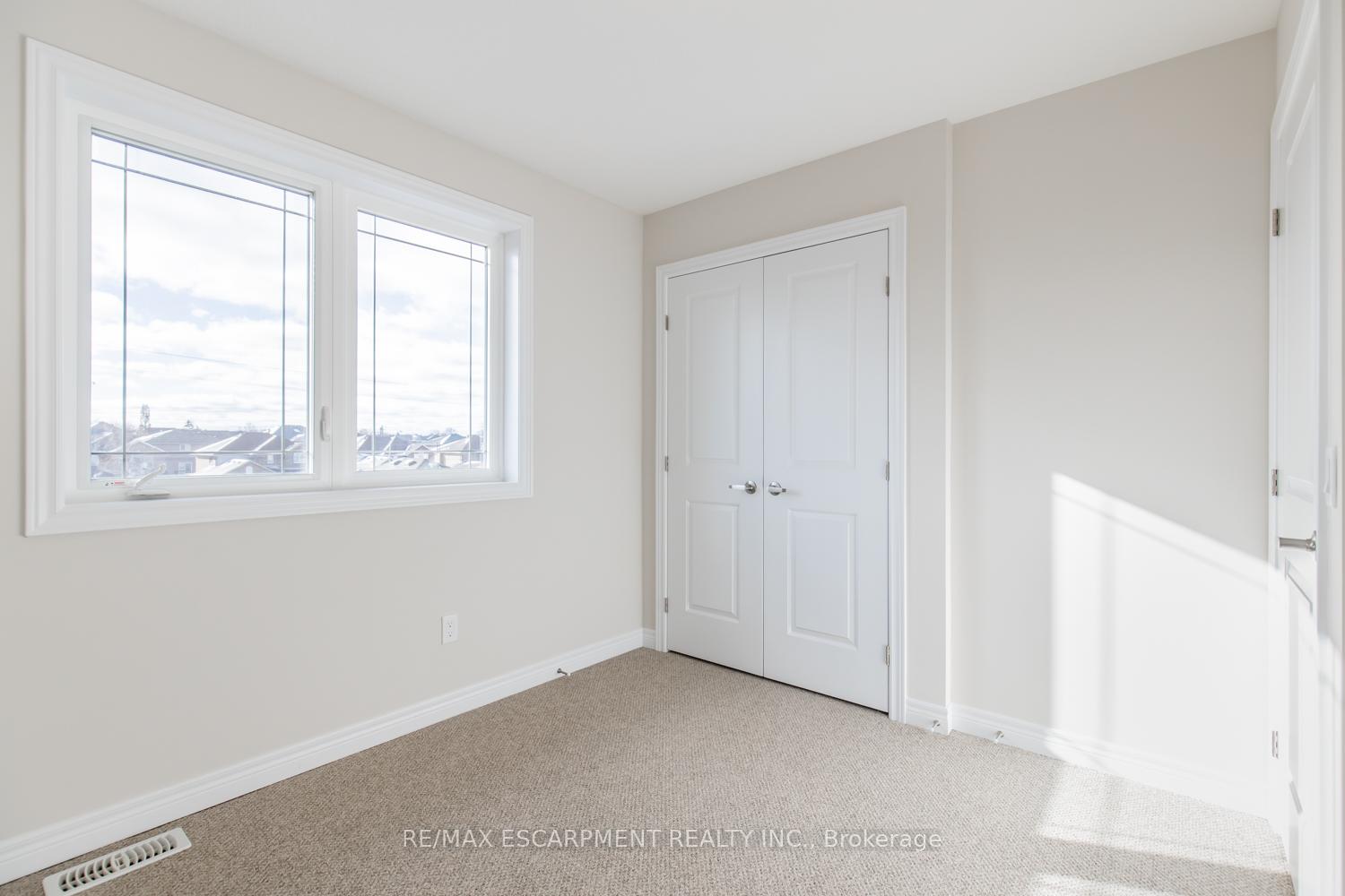 Photo 31 of Unit 49, 19 Picardy Drive, Hamilton, Stoney Creek Mountain — HOMEH