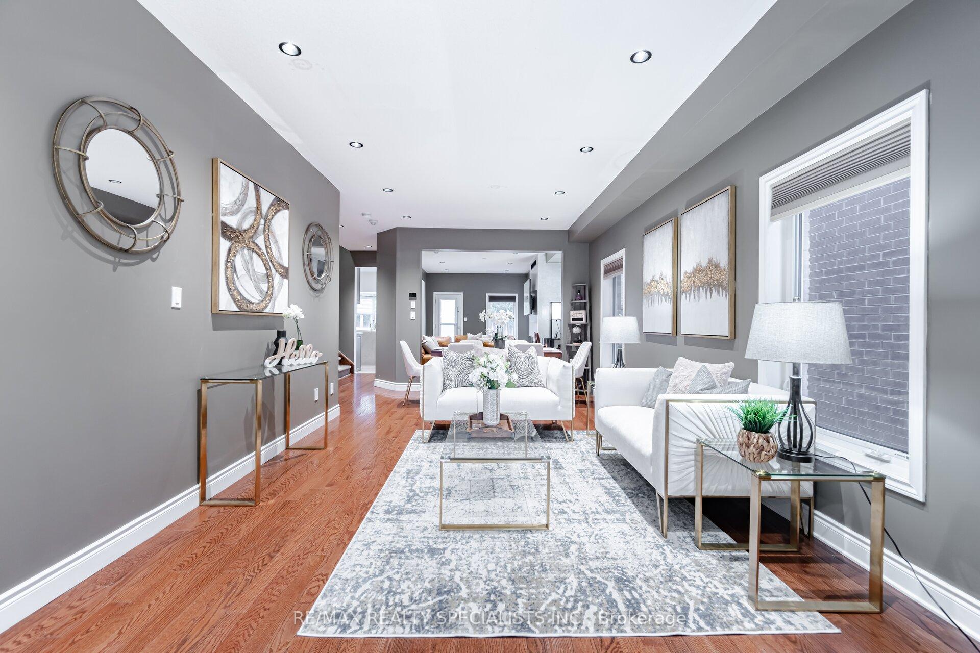 Photo 5 of 15 Cookview Drive, Brampton, Sandringham-Wellington — HOMEH