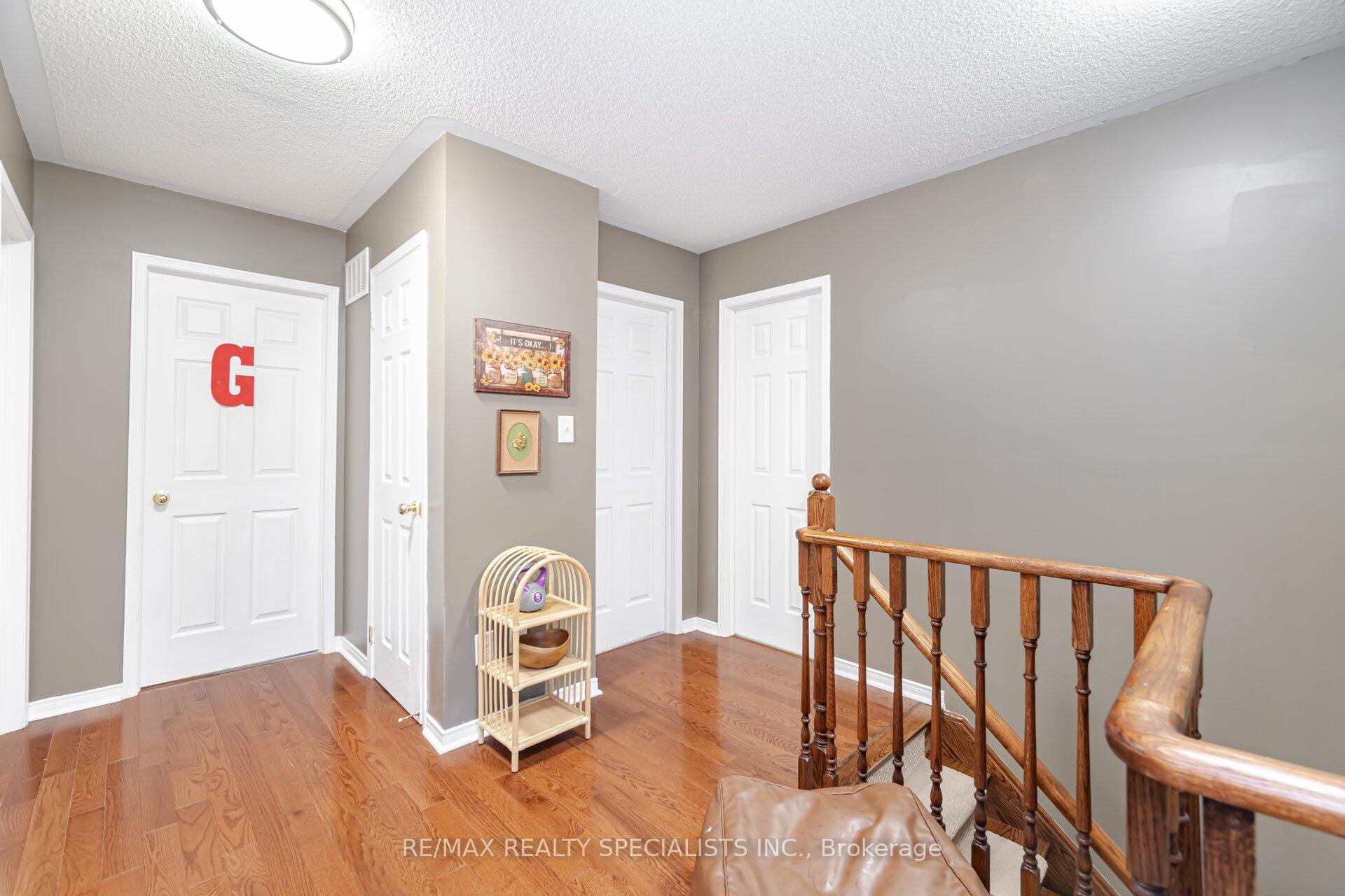 Photo 19 of 15 Cookview Drive, Brampton, Sandringham-Wellington — HOMEH