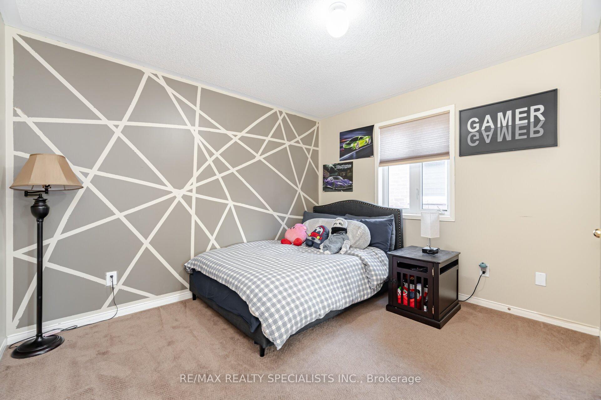 Photo 27 of 15 Cookview Drive, Brampton, Sandringham-Wellington — HOMEH