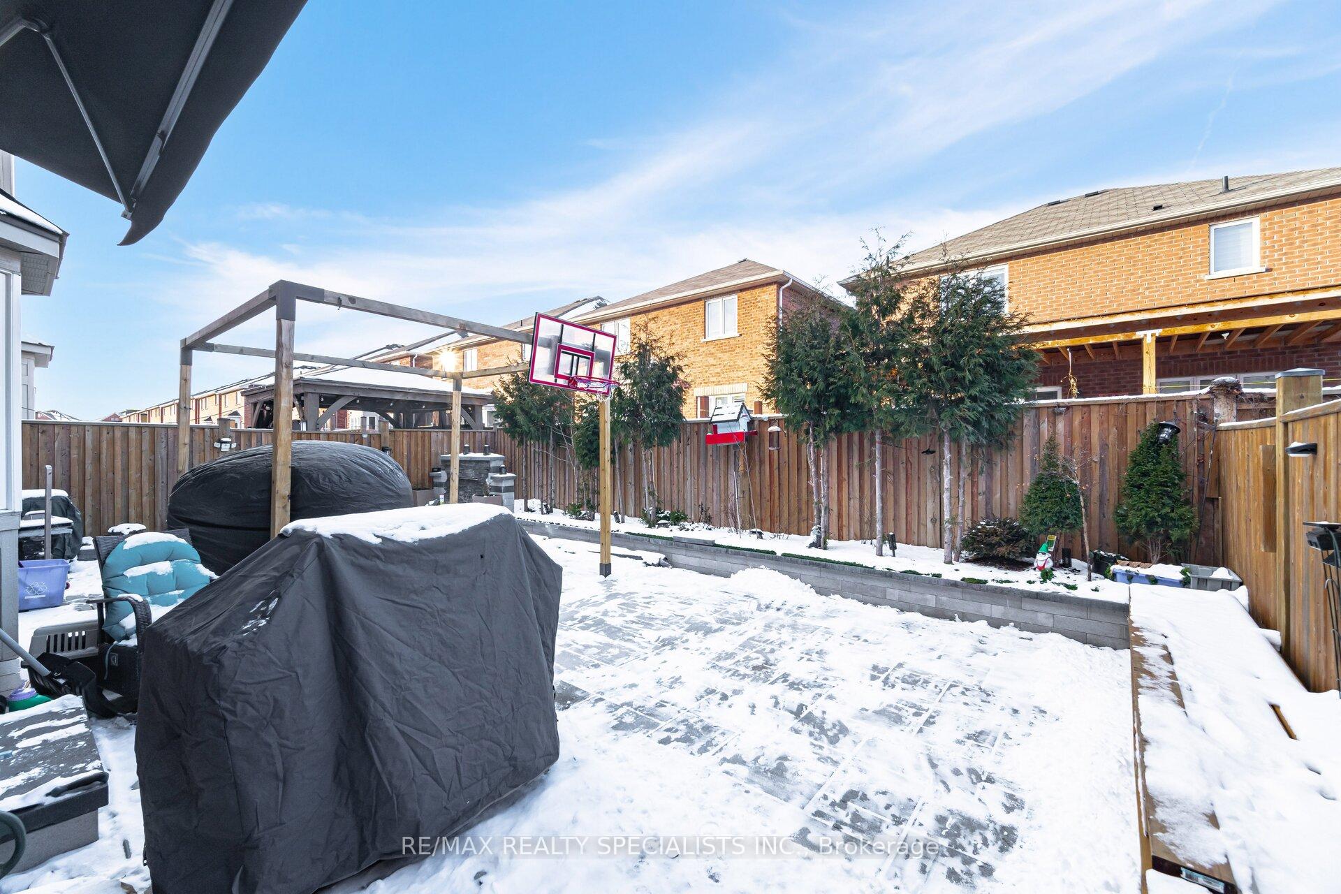 Photo 37 of 15 Cookview Drive, Brampton, Sandringham-Wellington — HOMEH