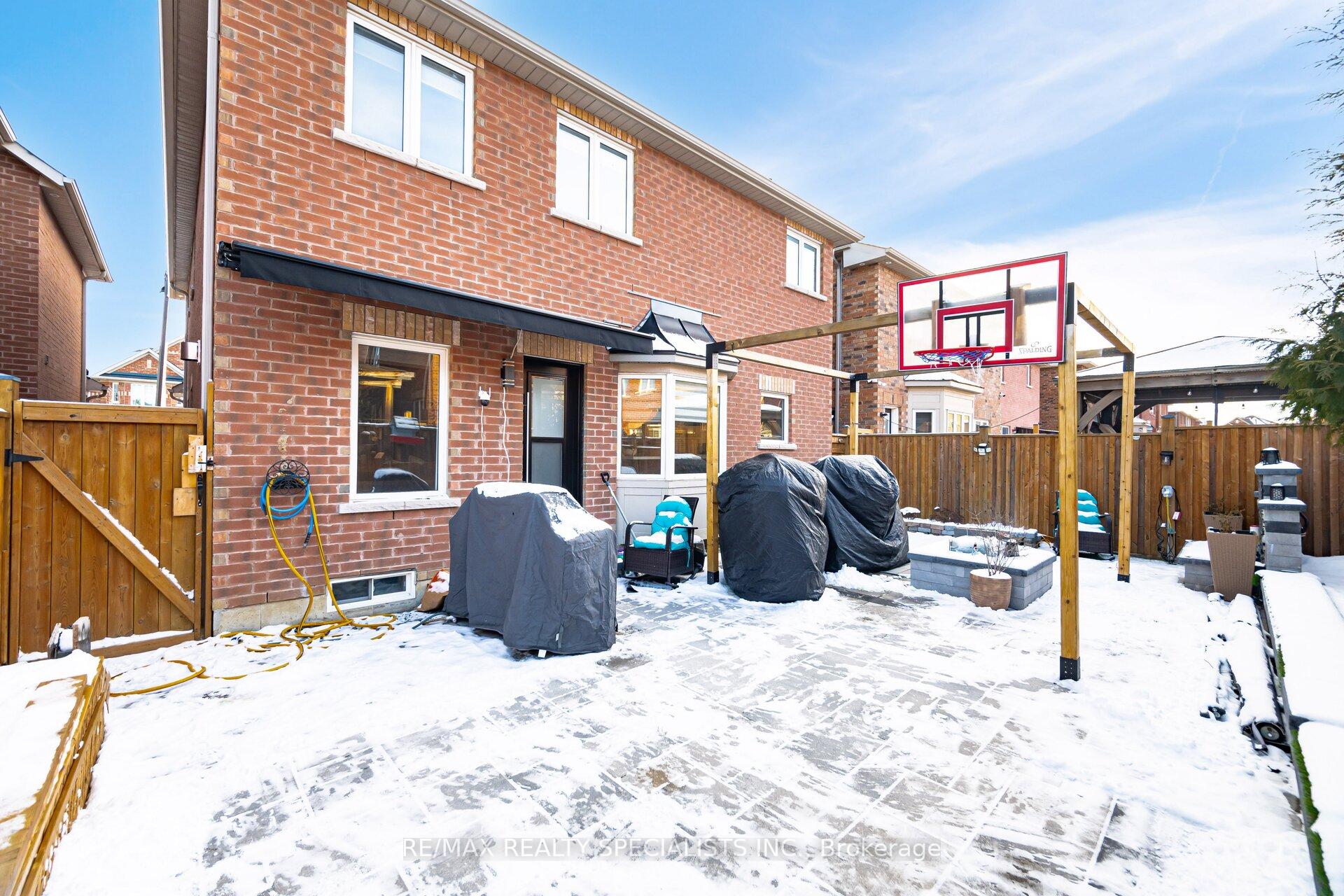 Photo 38 of 15 Cookview Drive, Brampton, Sandringham-Wellington — HOMEH