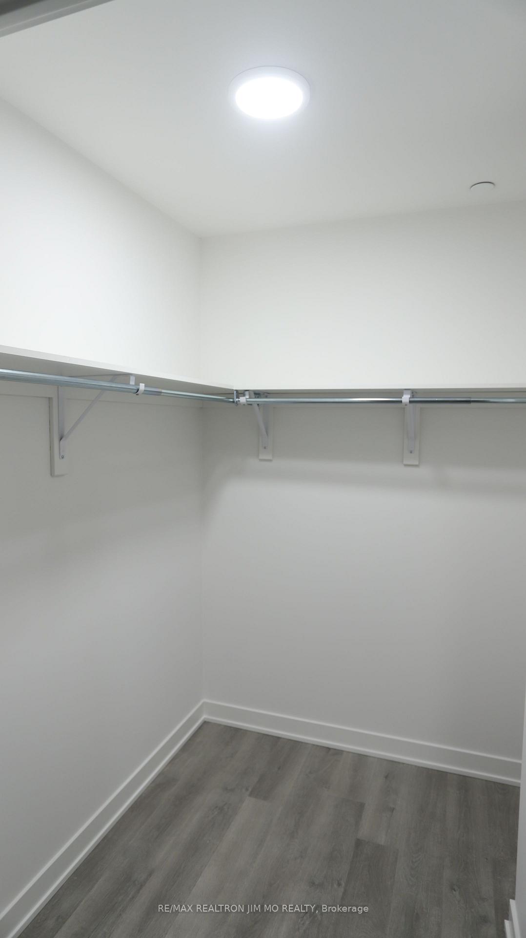 Photo 7 of Unit 3003, 50 Upper Mall Way, Vaughan, Brownridge — HOMEH
