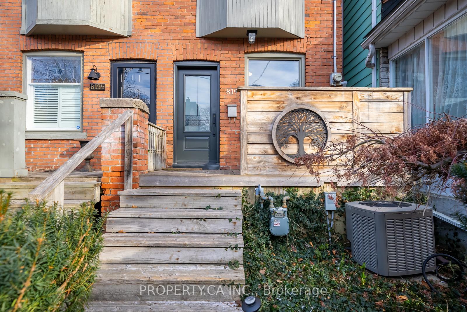 Photo 2 of 819 Carlaw Avenue, Toronto, Playter Estates-Danforth — HOMEH