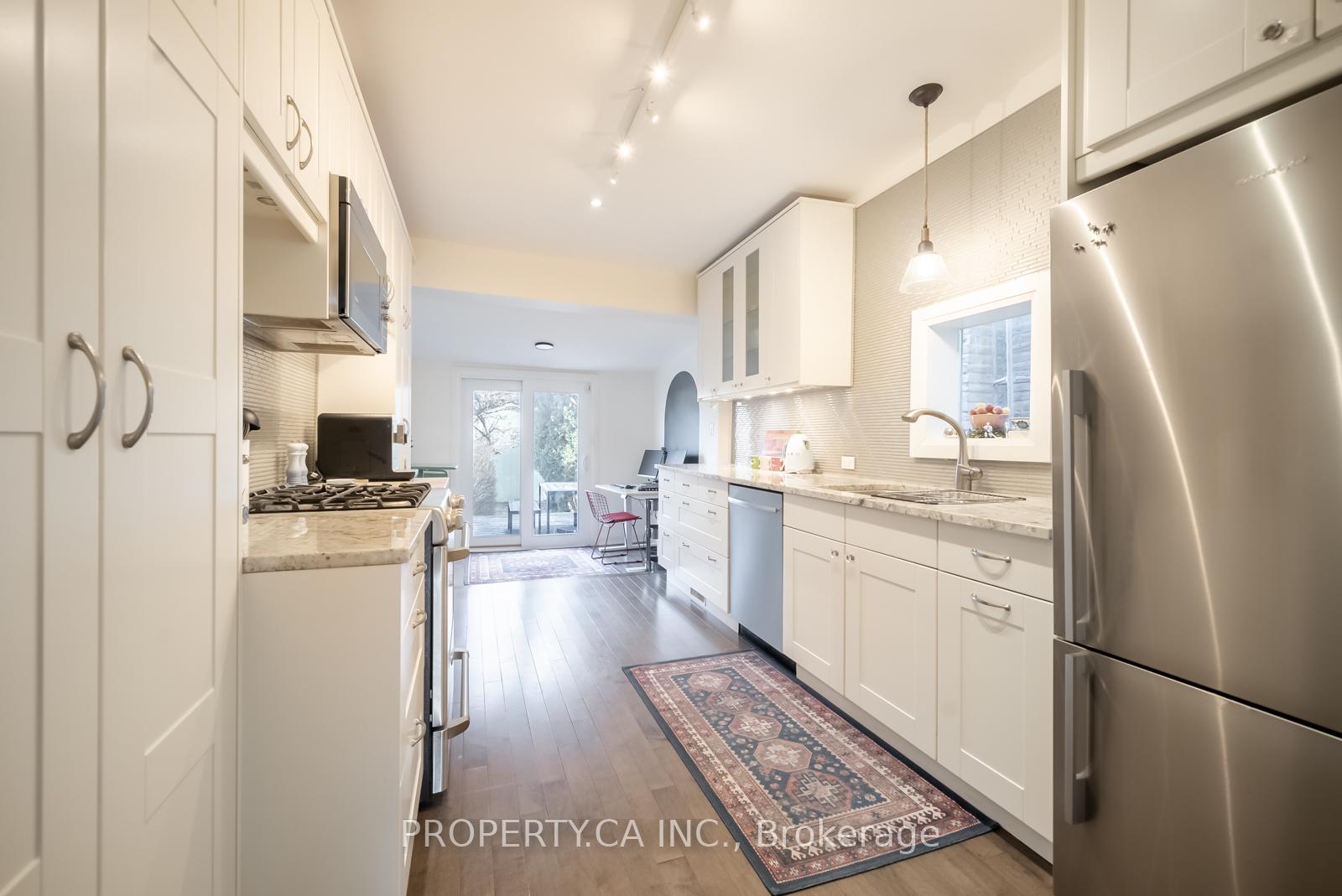 Photo 10 of 819 Carlaw Avenue, Toronto, Playter Estates-Danforth — HOMEH