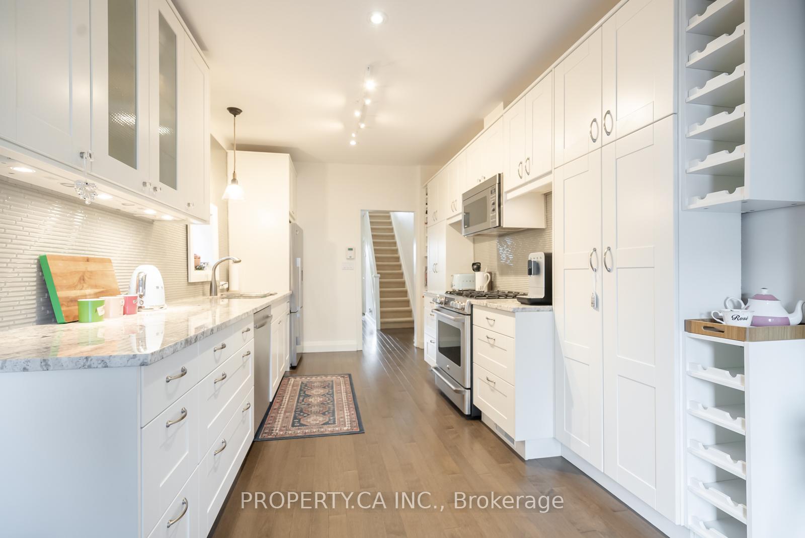 Photo 11 of 819 Carlaw Avenue, Toronto, Playter Estates-Danforth — HOMEH