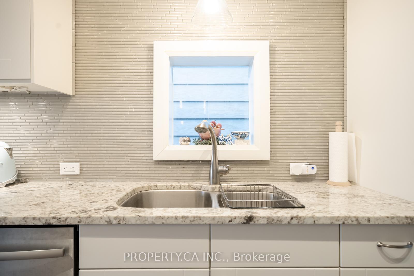 Photo 13 of 819 Carlaw Avenue, Toronto, Playter Estates-Danforth — HOMEH