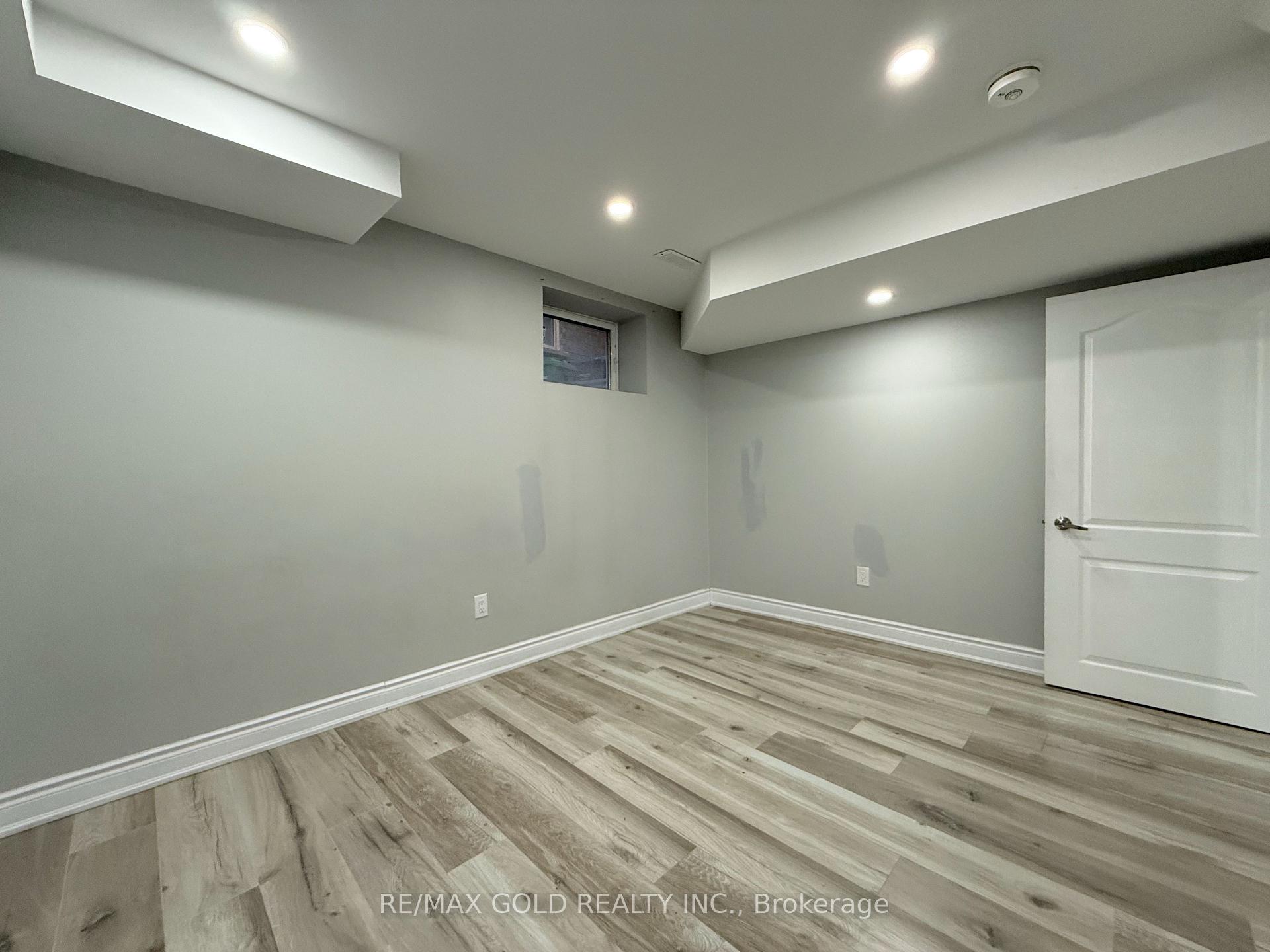 Photo 10 of 37 Dotchson Avenue, Caledon, Rural Caledon — HOMEH