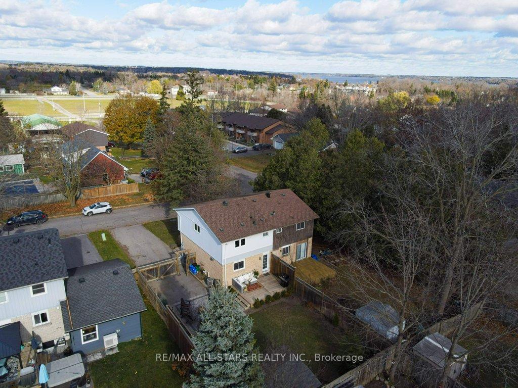Photo 75 of 418 Kenny Court, Scugog, Port Perry — HOMEH