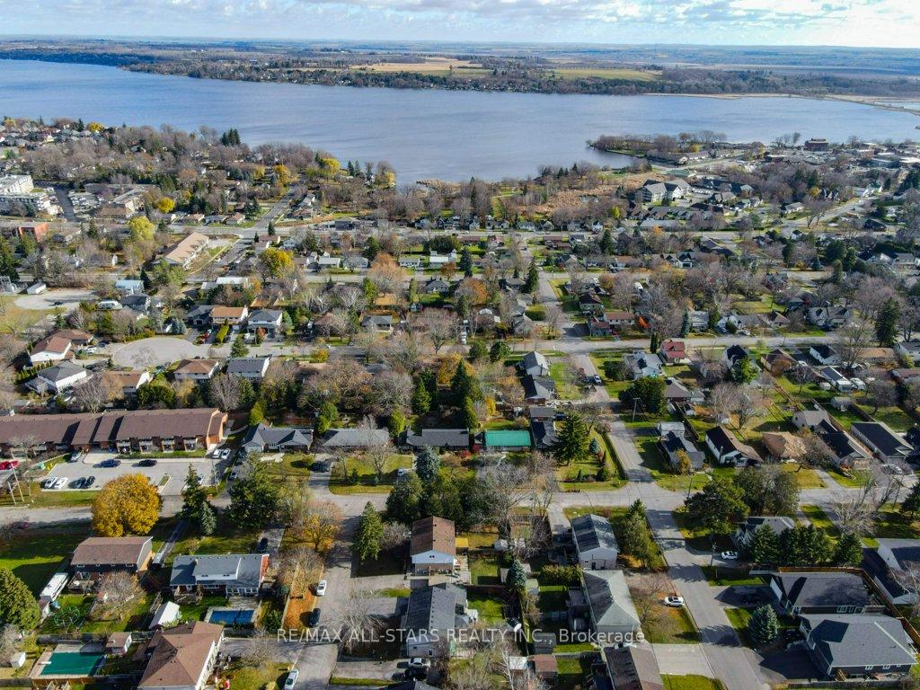 Photo 79 of 418 Kenny Court, Scugog, Port Perry — HOMEH