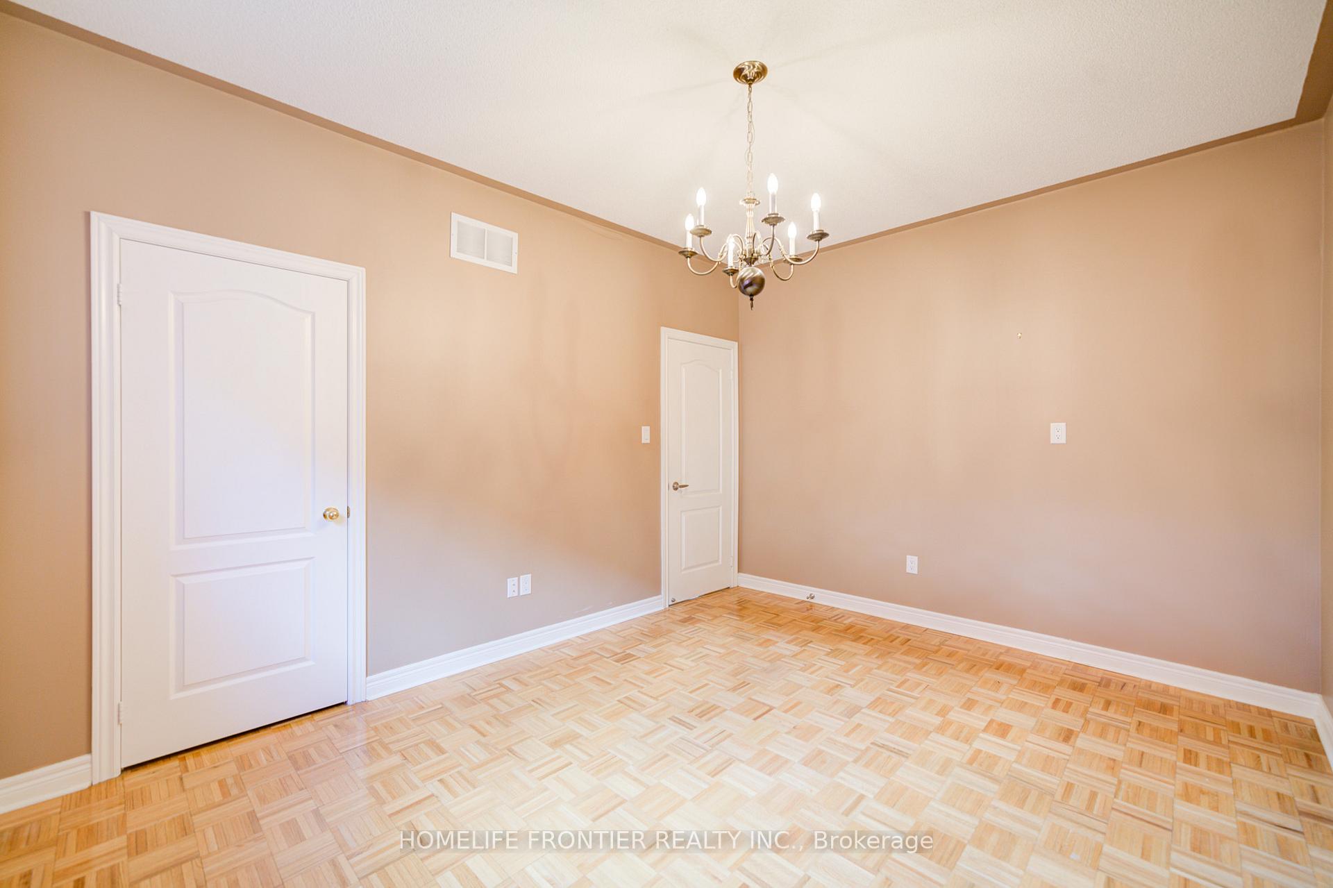 Photo 15 of 70 Sandwood Drive, Vaughan, Patterson — HOMEH