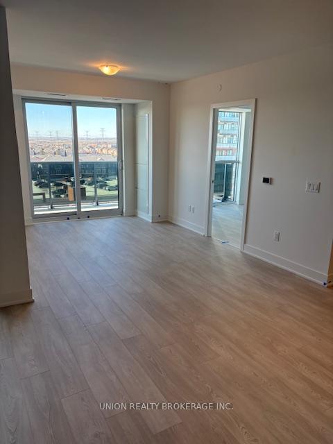 Photo 3 of Unit 708, 2545 Simcoe Street N, Oshawa, Windfields — HOMEH