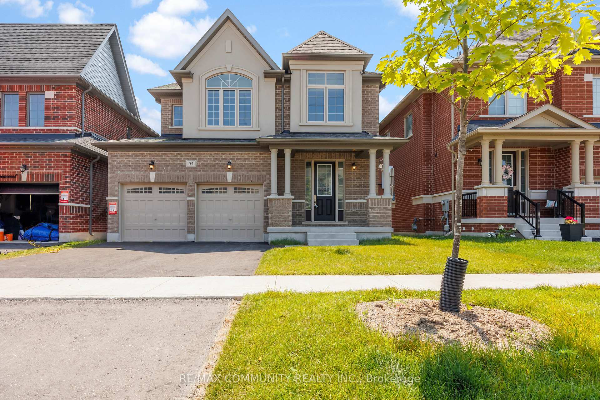 Photo 2 of 54 Wamsley Crescent, Clarington, Newcastle — HOMEH