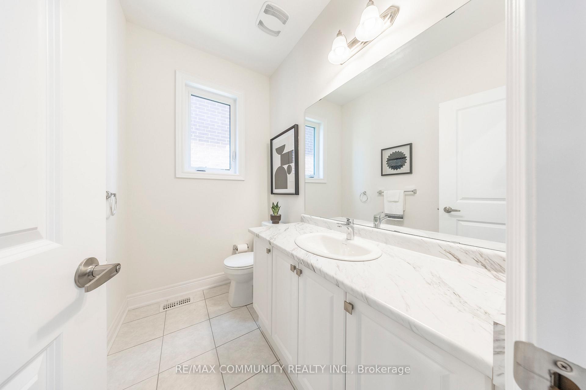 Photo 28 of 54 Wamsley Crescent, Clarington, Newcastle — HOMEH