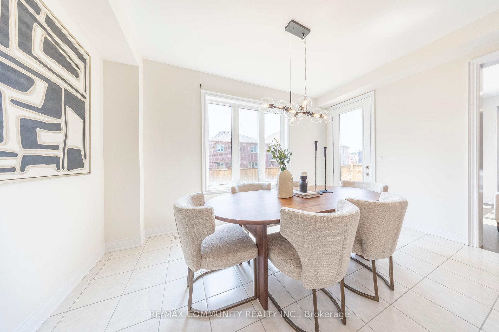 Photo 37 of 54 Wamsley Crescent, Clarington, Newcastle — HOMEH