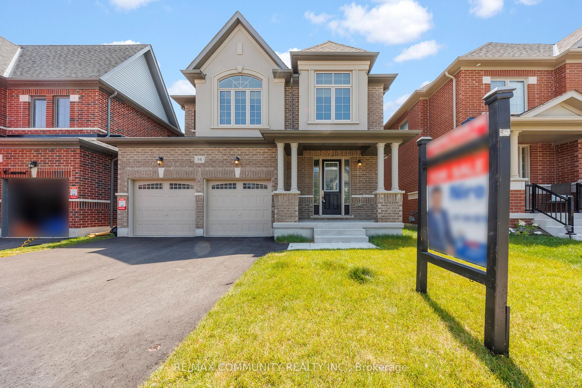 Photo 4 of 54 Wamsley Crescent, Clarington, Newcastle — HOMEH