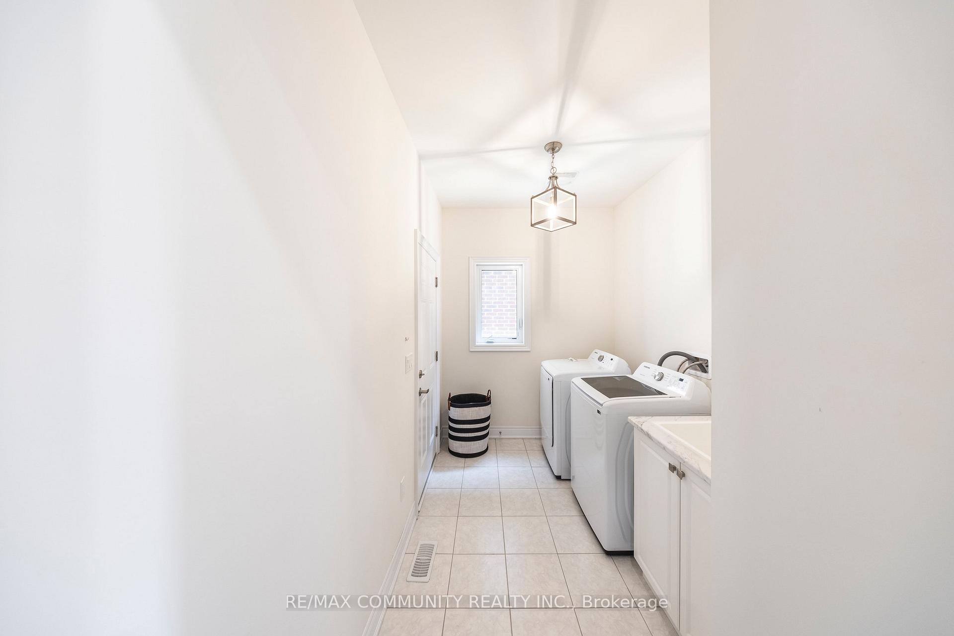 Photo 62 of 54 Wamsley Crescent, Clarington, Newcastle — HOMEH